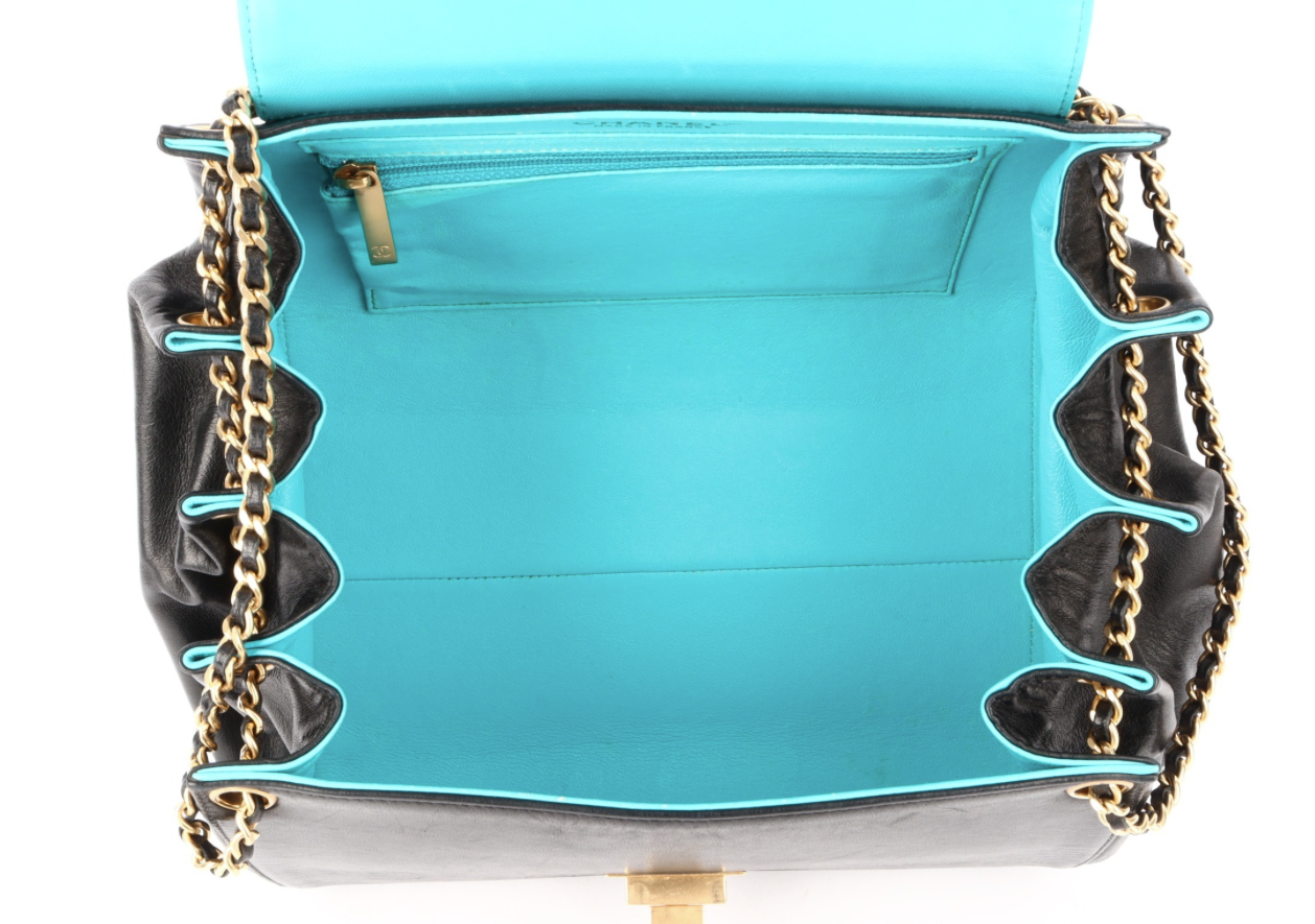 Chanel Choco Bar 2.55 Mini Chain Shoulder – Piel de Cordero Negro y Turquesa