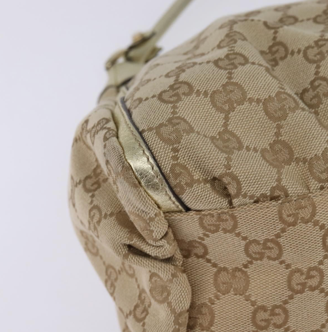 Gucci D-Ring Tote Bag – Monograma beige con piel dorada