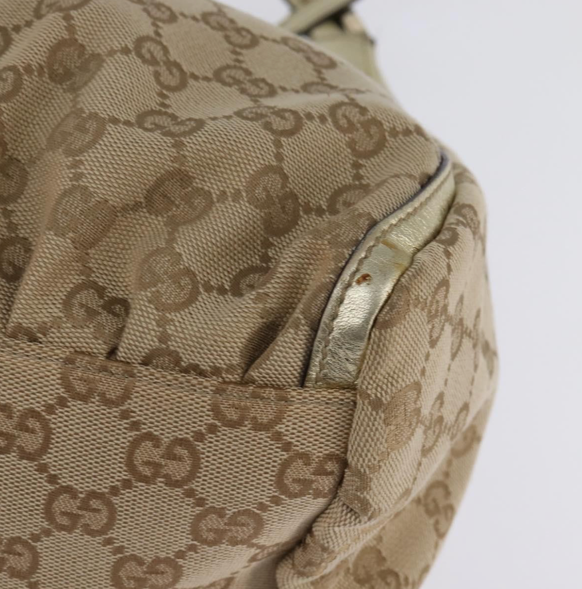 Gucci D-Ring Tote Bag – Monograma beige con piel dorada