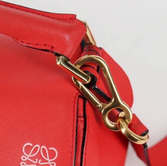 Loewe Puzzle Mediano – Piel Roja