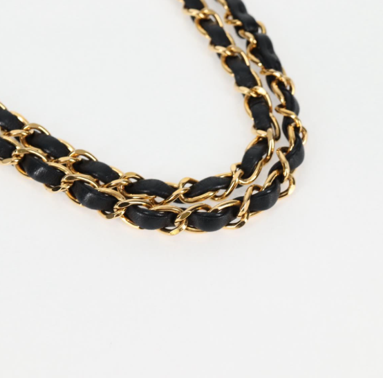 Chanel Timeless Doble Flap 25 cm en piel de cordero negra