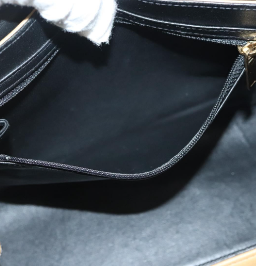 CHANEL Chocolate Bar Acordeón Flap Bag Talla M en piel beige