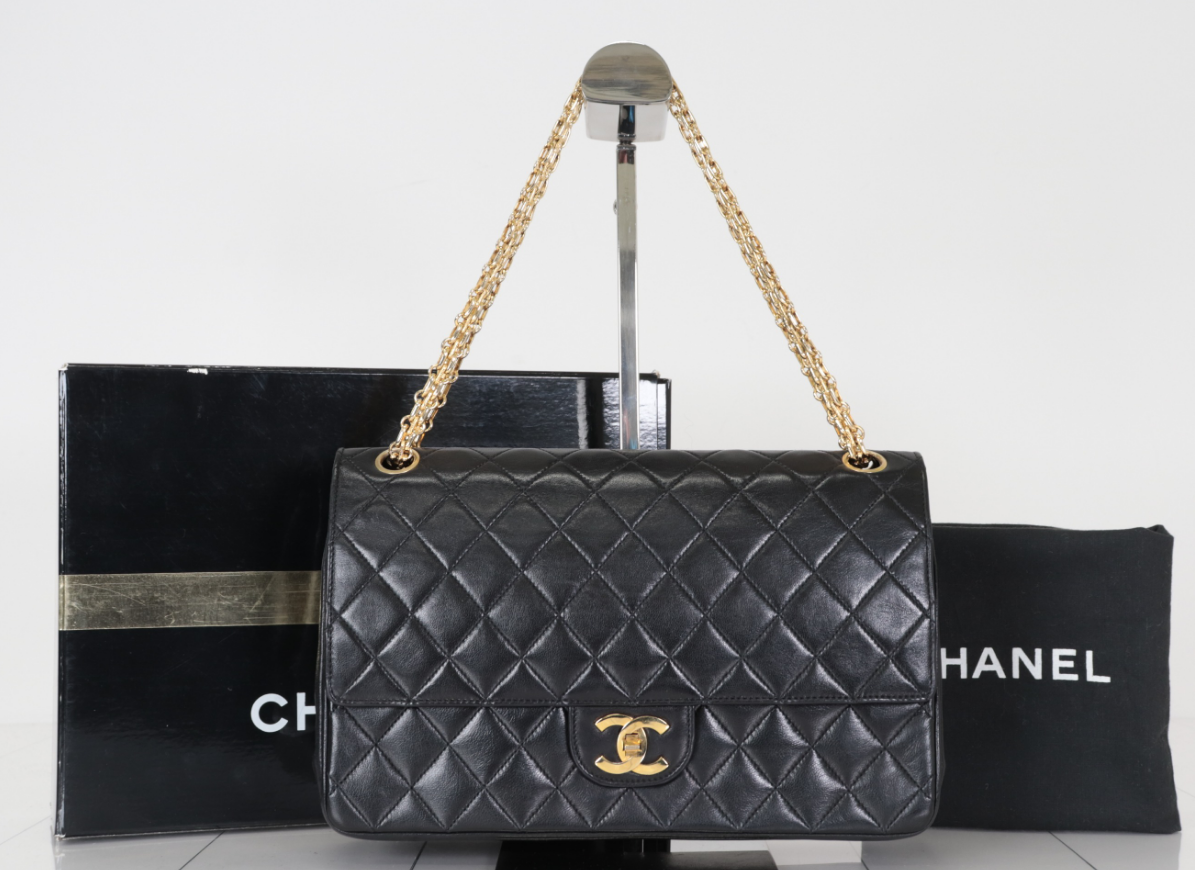 Chanel Timeless Double Flap piel de cordero negra – cadena dorada 2.55 - 24k