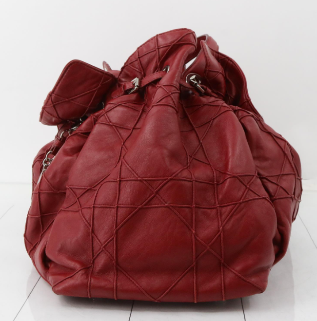 Christian Dior Soft Cannage Chain Tote Large – Piel Roja con Cadena Plateada