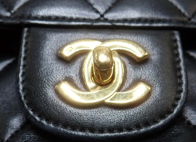chanel timeless 27 matelassé lambskin double flap negro – serie 1