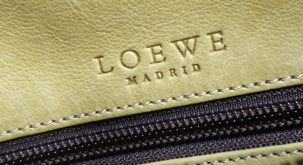 Loewe Amazona 32 Colección Oro