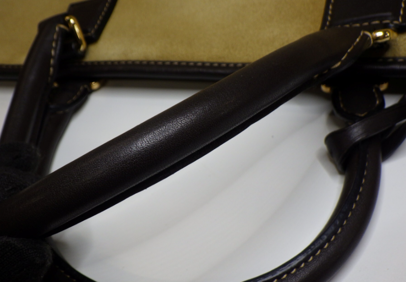 Loewe Amazona 35 ante oro marrón