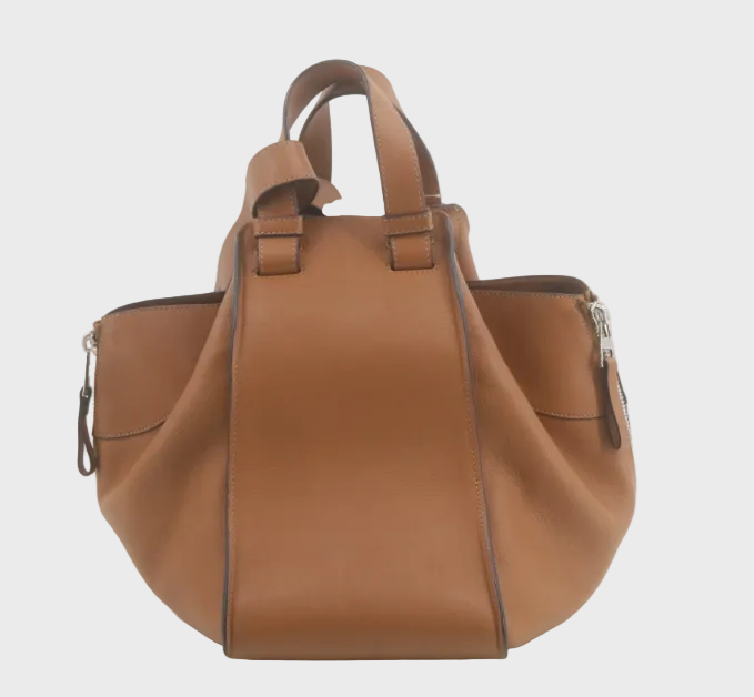 Loewe Hammock Mediano Piel Camel Con Pouch y Bandolera