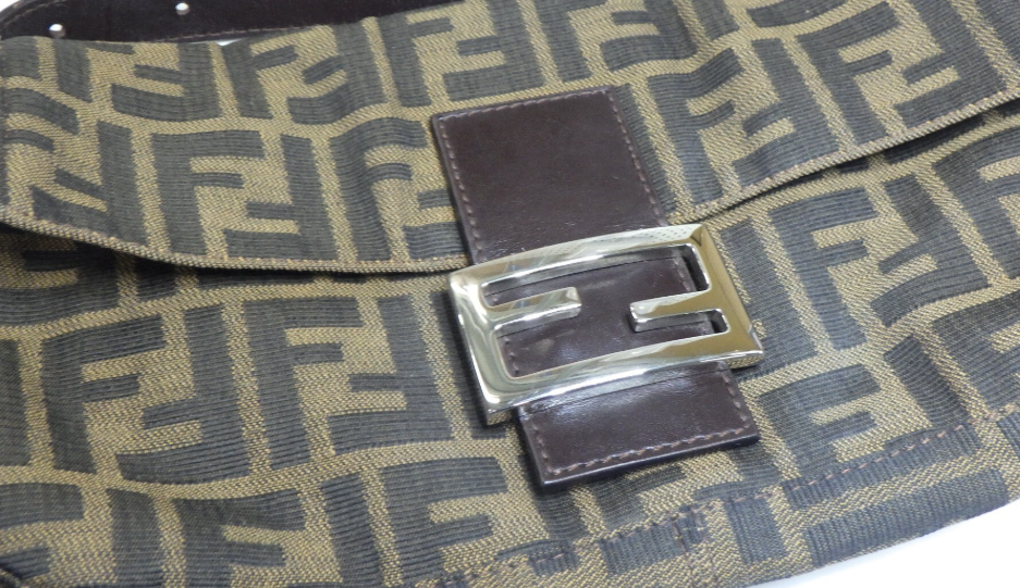 Fendi Baguette Zucca FF Marrón clasico