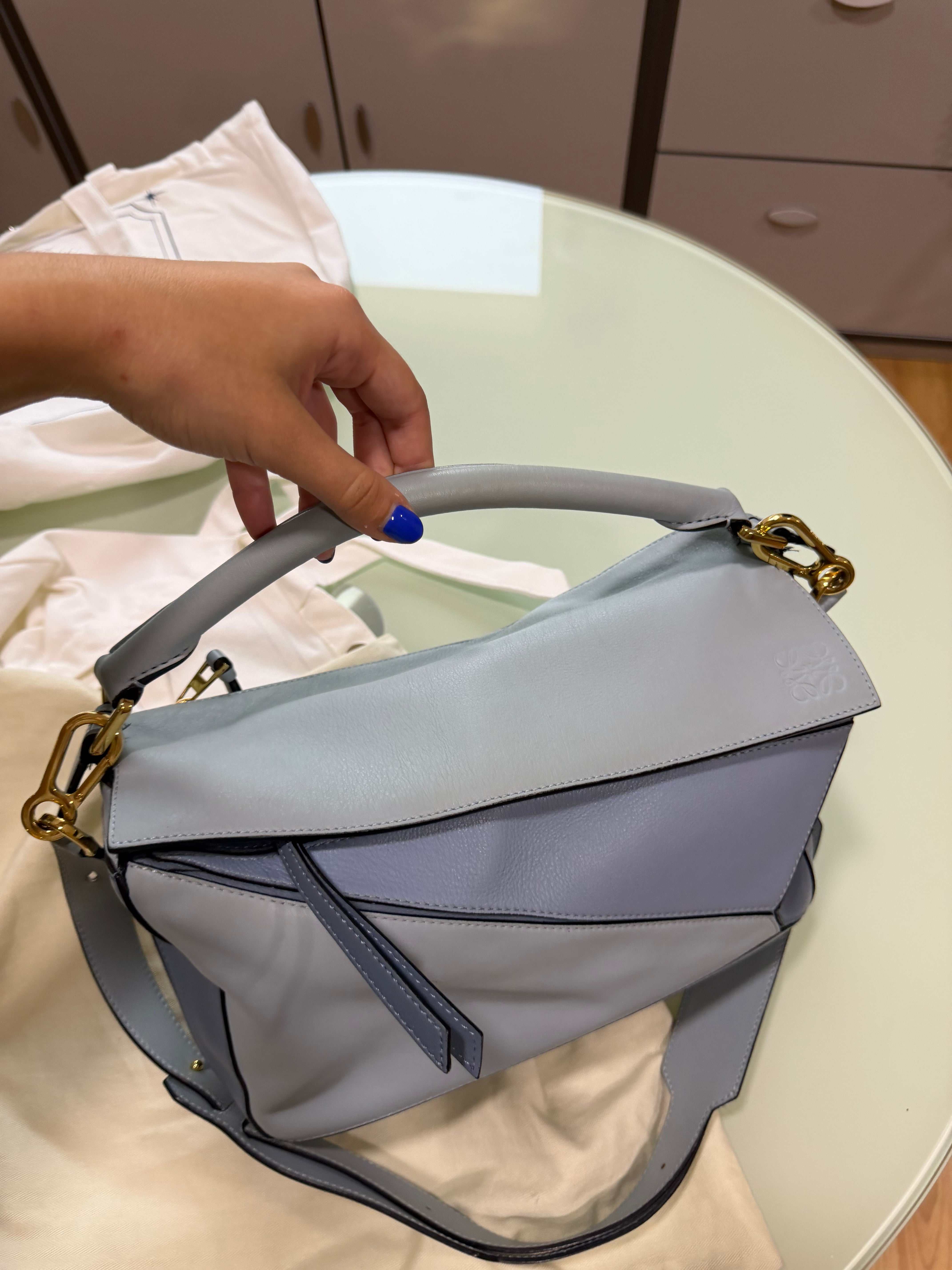 Loewe puzzle bag mediano tricolor sky baby blue