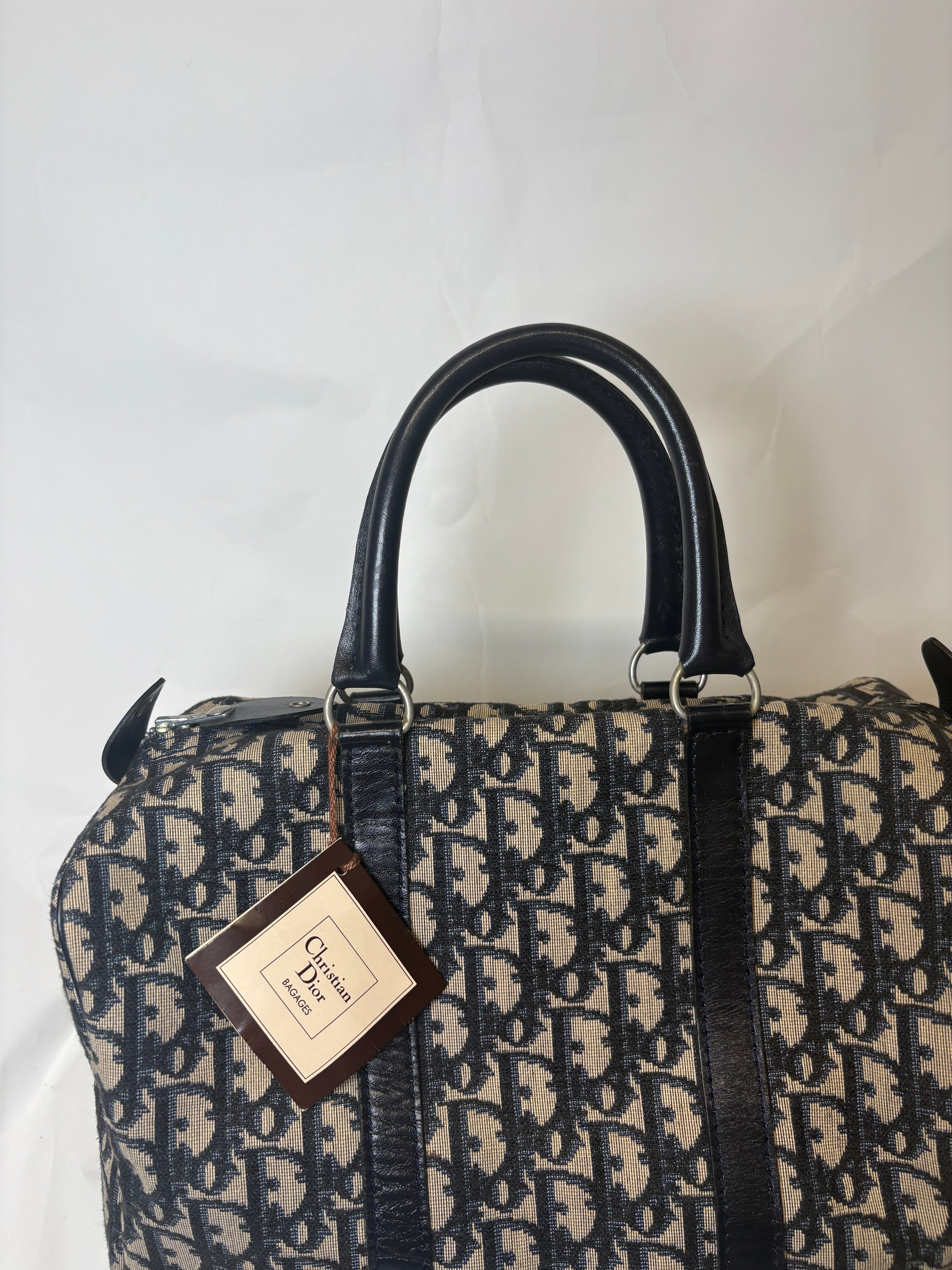 Christian Dior Boston Trotter 30 Azul marino – Con Bandolera