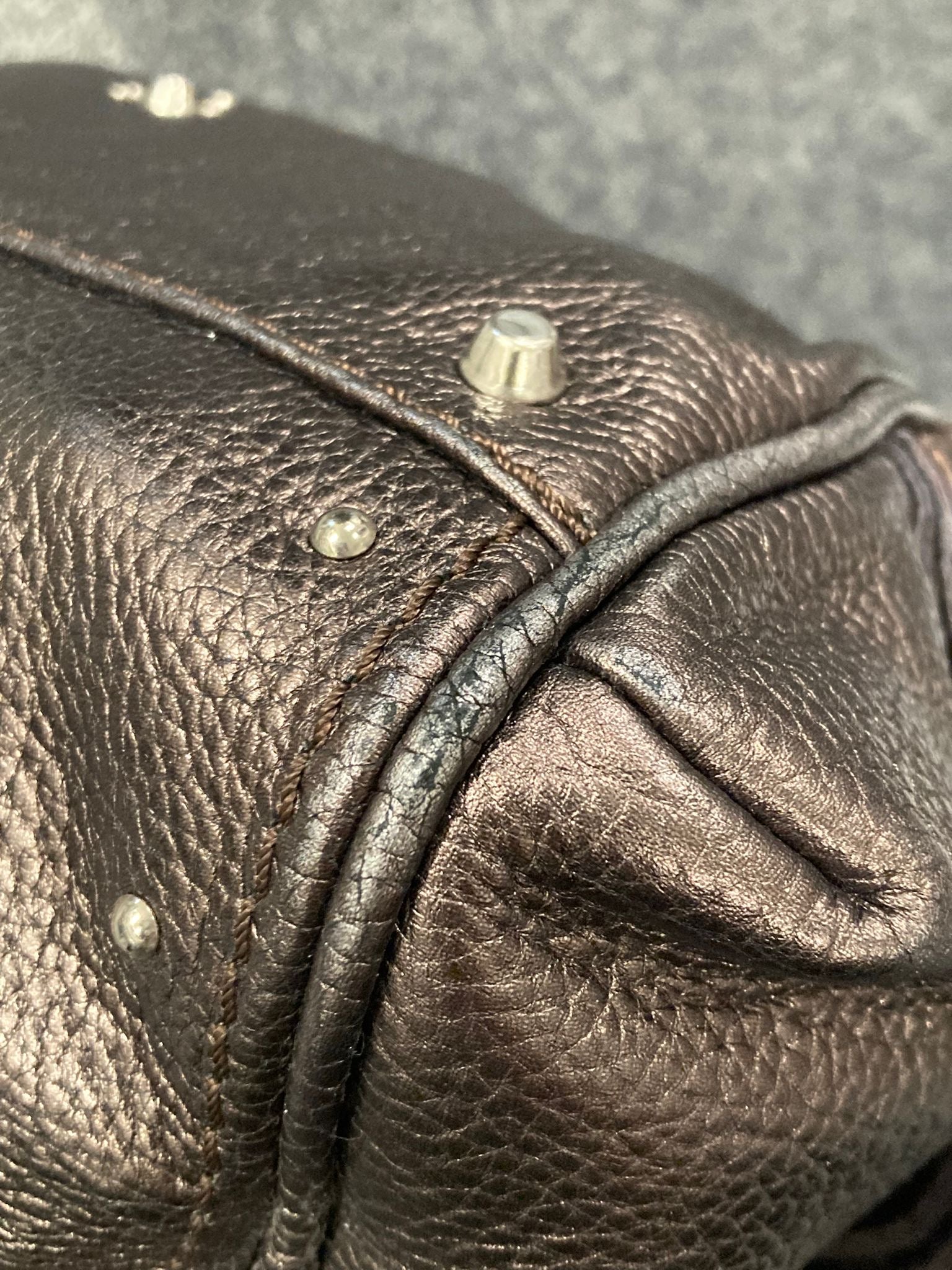 Chloé Paddington Metallic – Piel bronce
