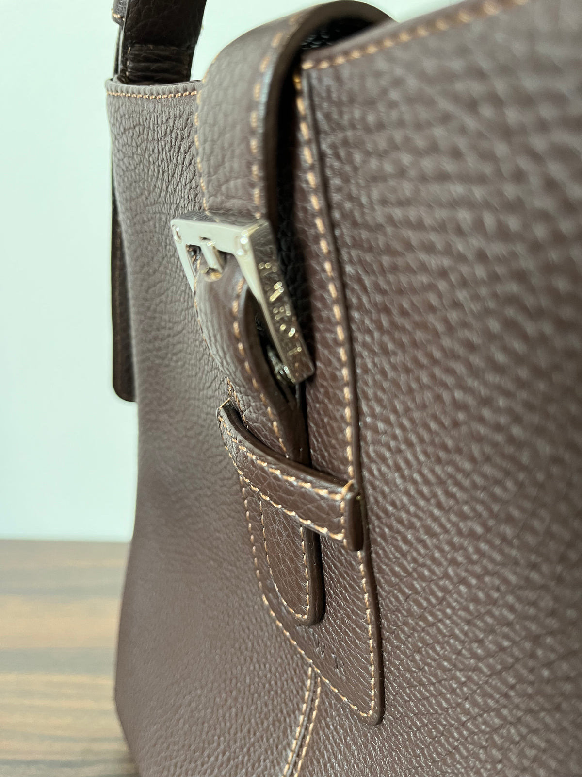 Loewe Senda Bandolera Piel Marrón Burdeos con Hebilla