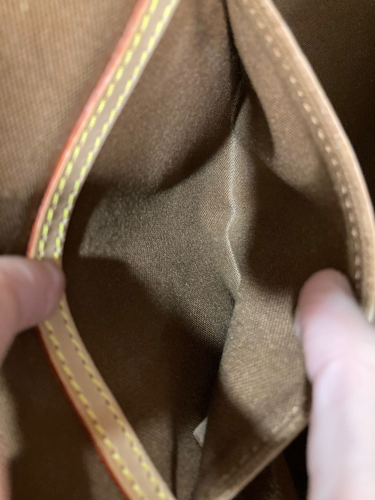 Louis Vuitton alma canvas monogram MM