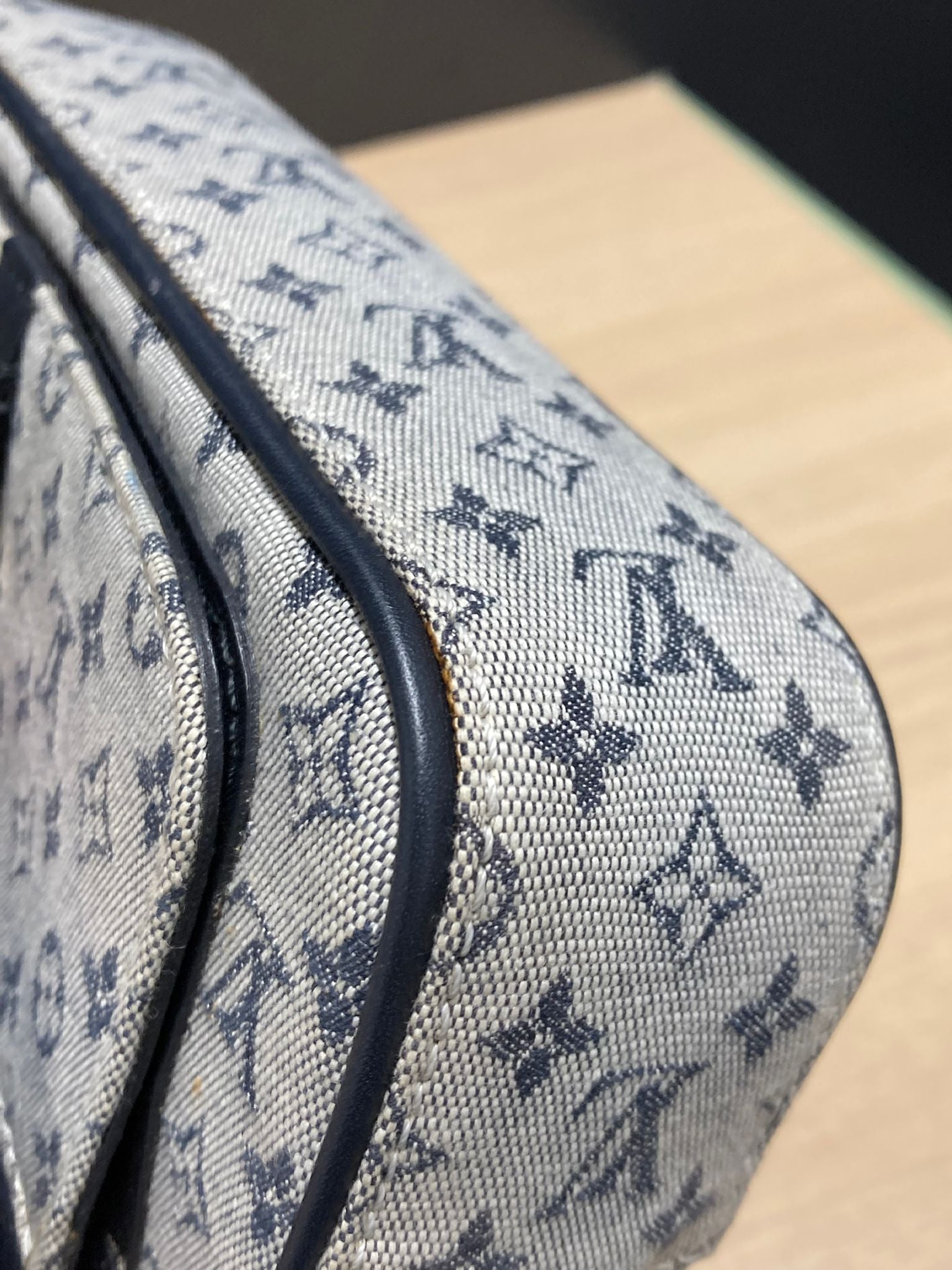 Louis Vuitton Trocadero MM bandolera azul