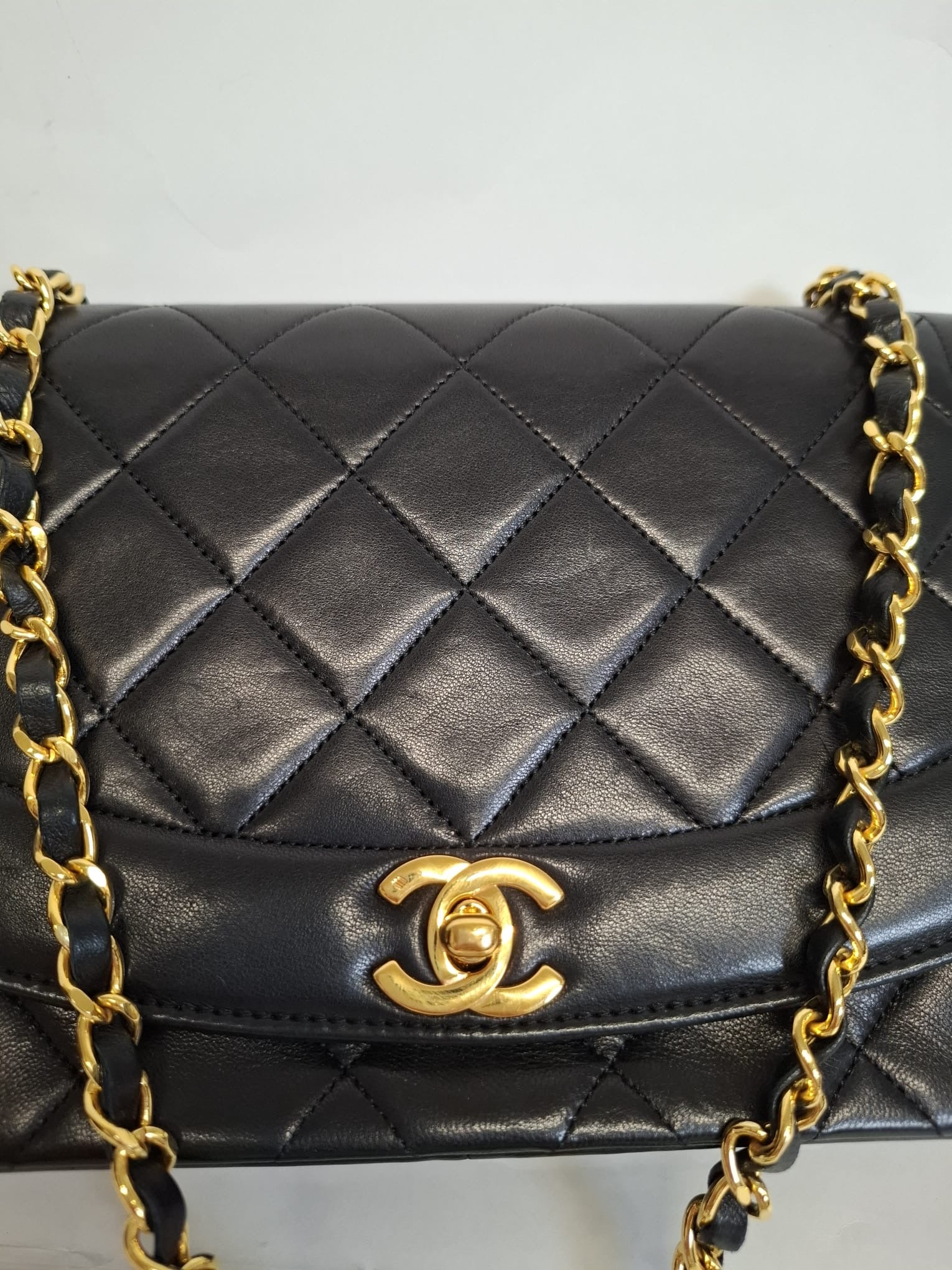 Chanel Diana Single Flap 25 Piel Cordero Negra - serie 1