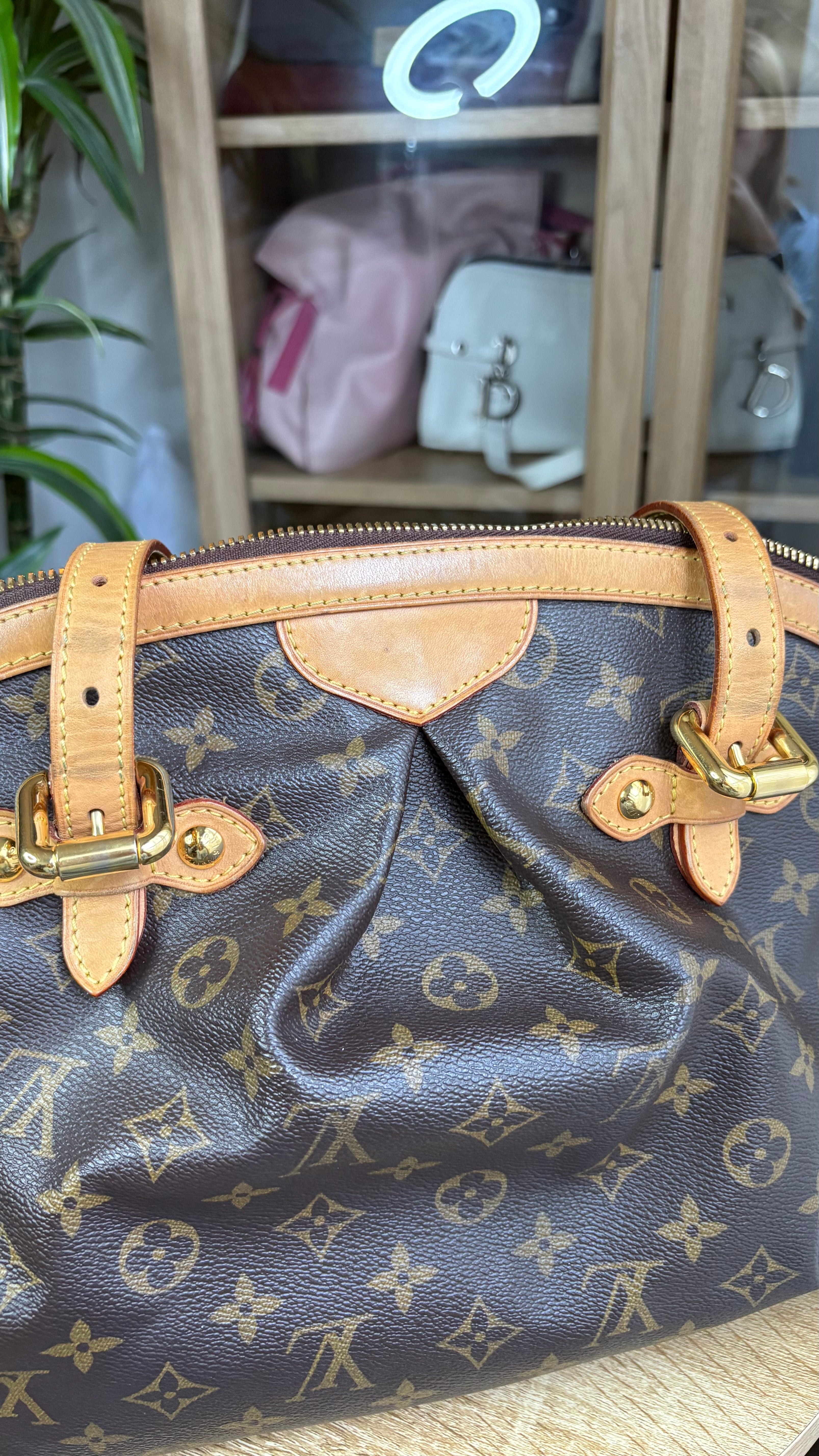 Louis Vuitton Tivoli MM