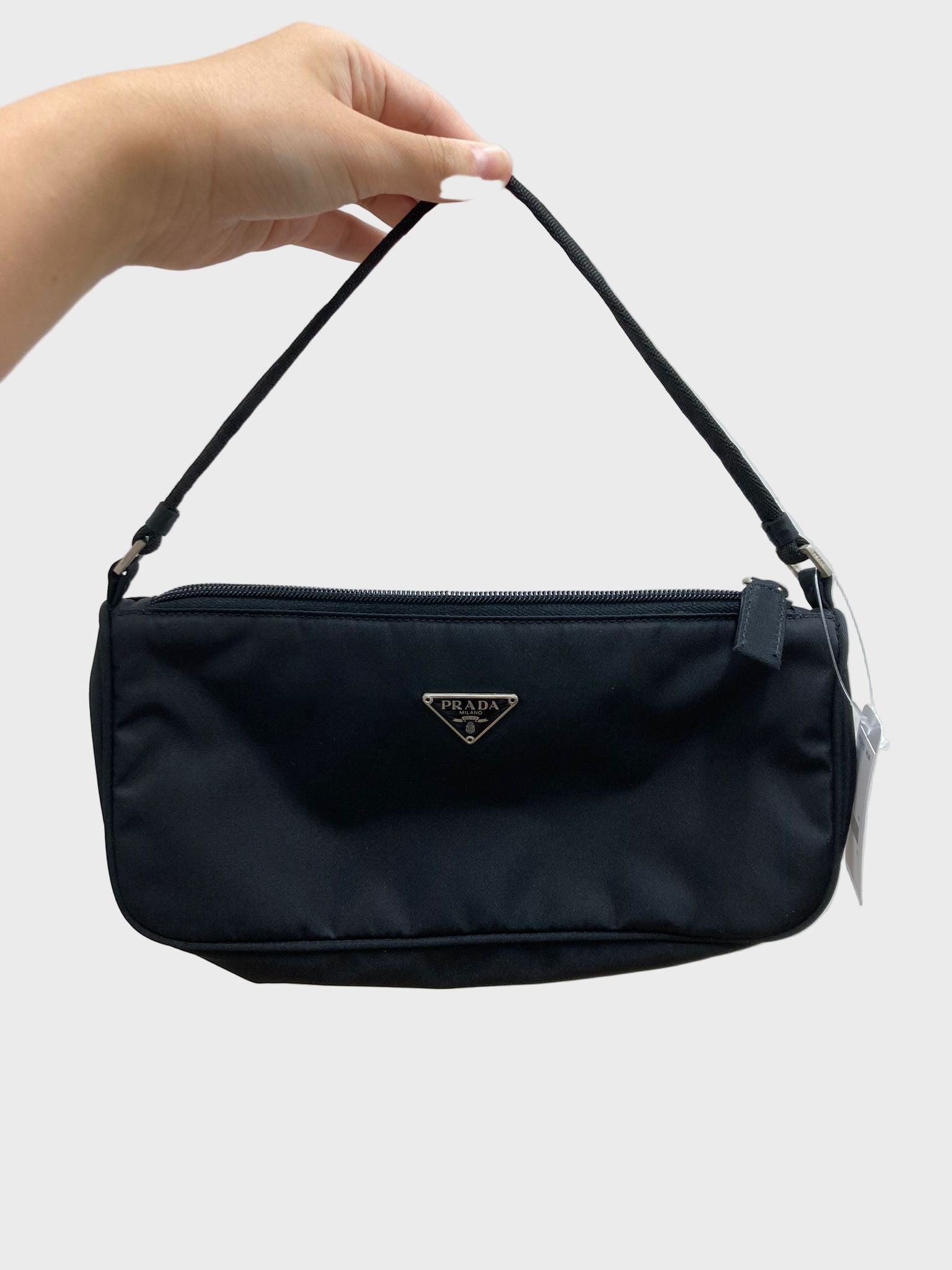 Prada hobo nylon negra