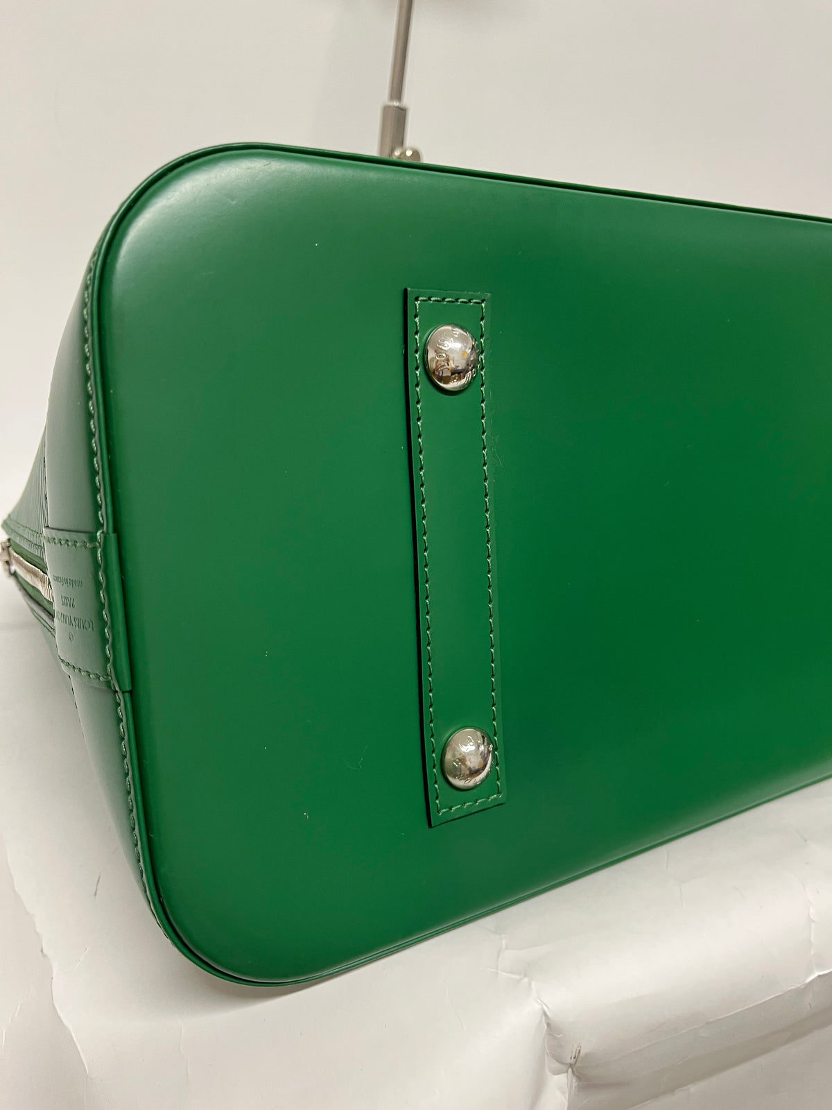Louis Vuitton Alma GM Piel Epi Verde