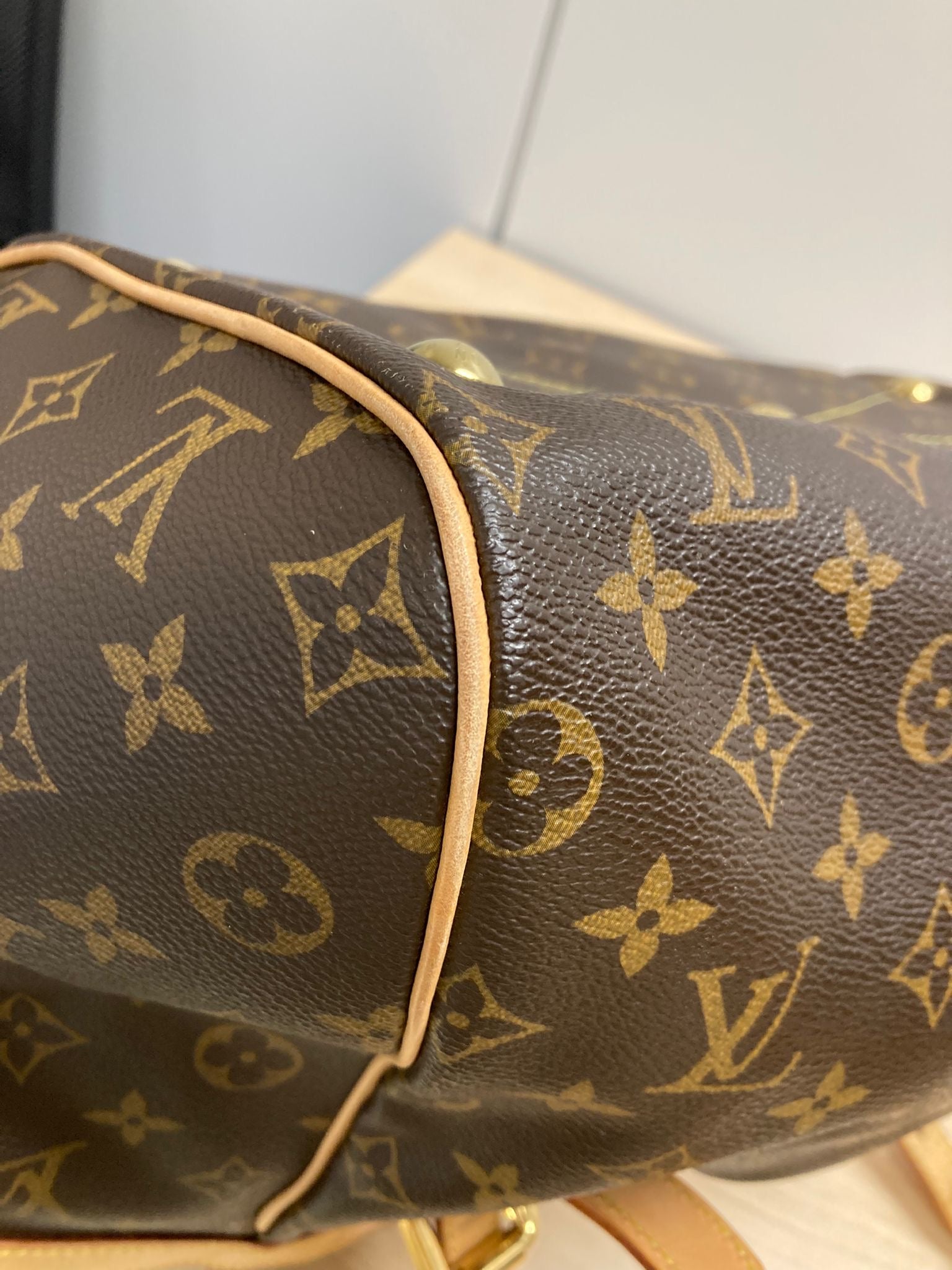 Louis Vuitton tivoli GM monogram