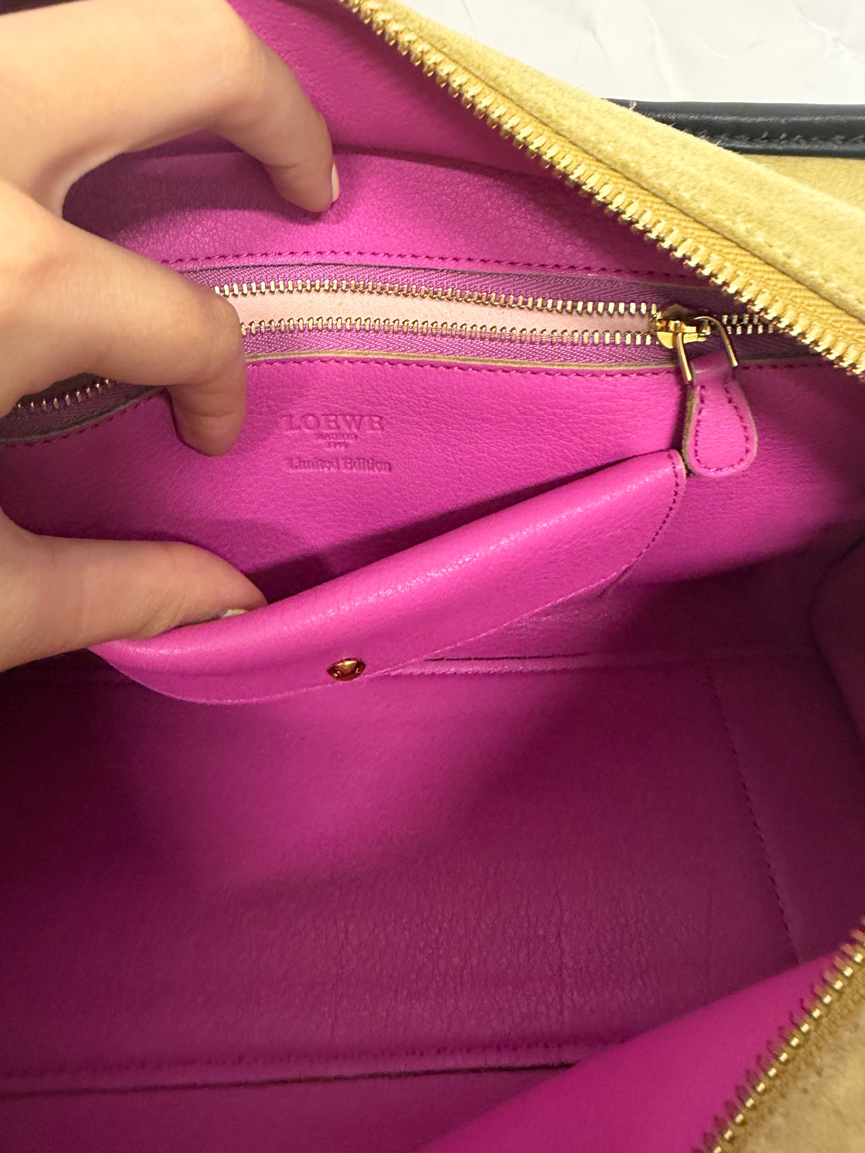 Loewe Amazona 28 Ante Oro Rosa Edición Especial asas rosas