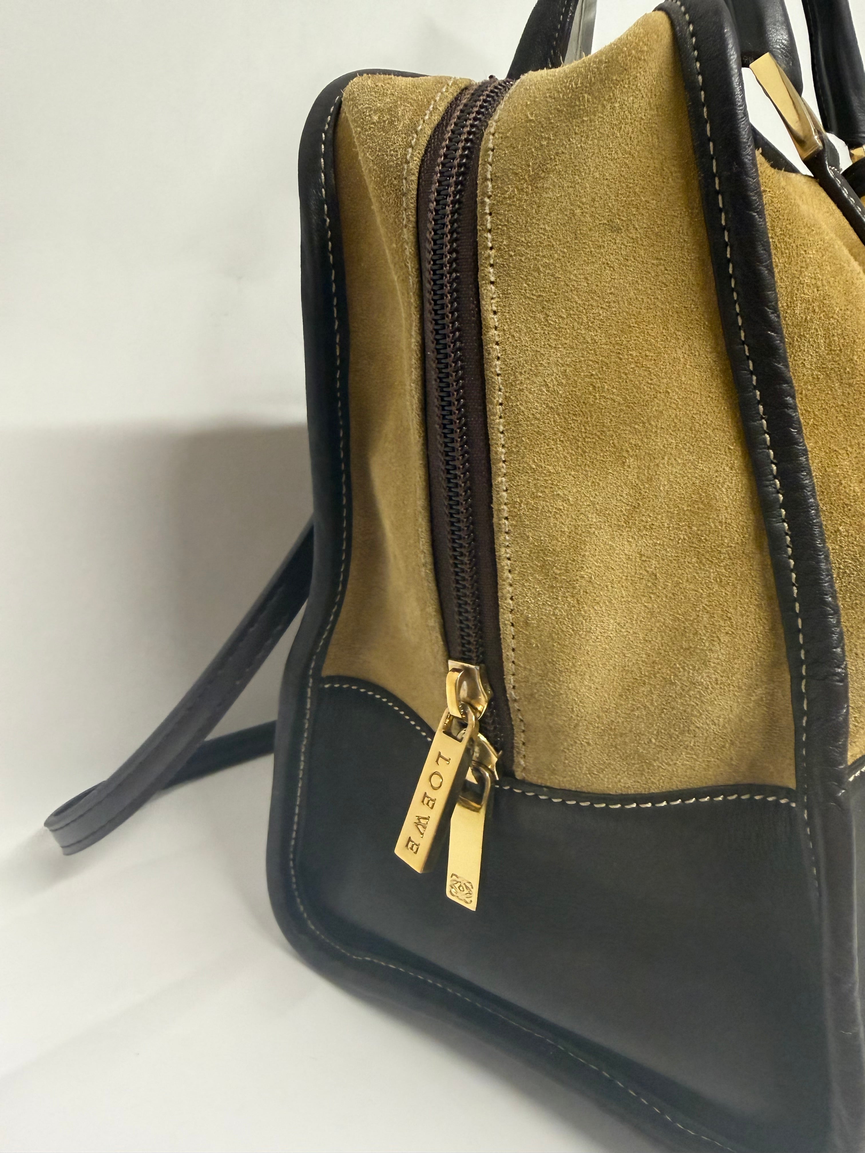 Loewe Amazona 32 Ante Oro y Piel Marrón