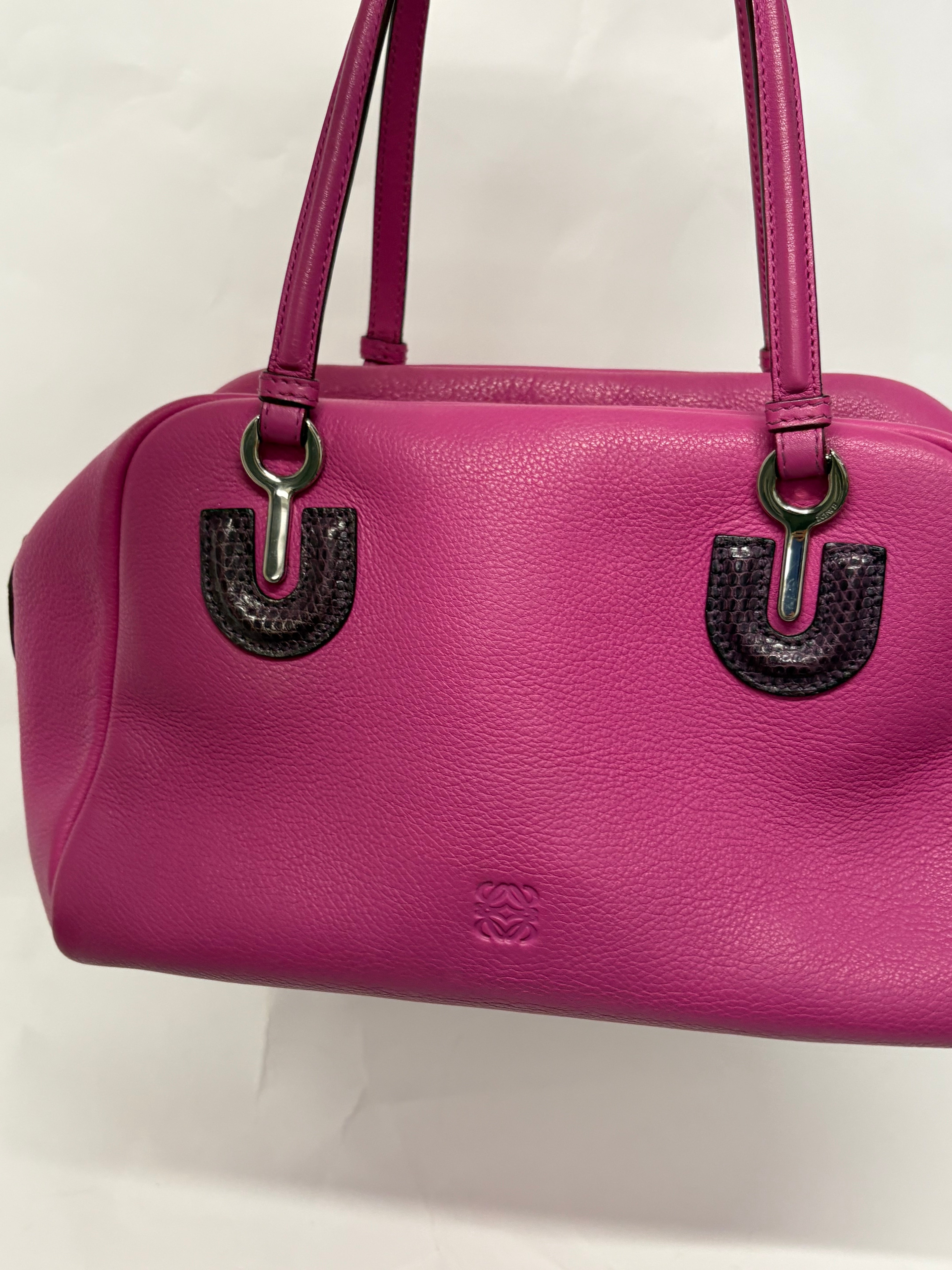 Loewe Bolso Vintage Fucsia Piel con Detalles Exóticos