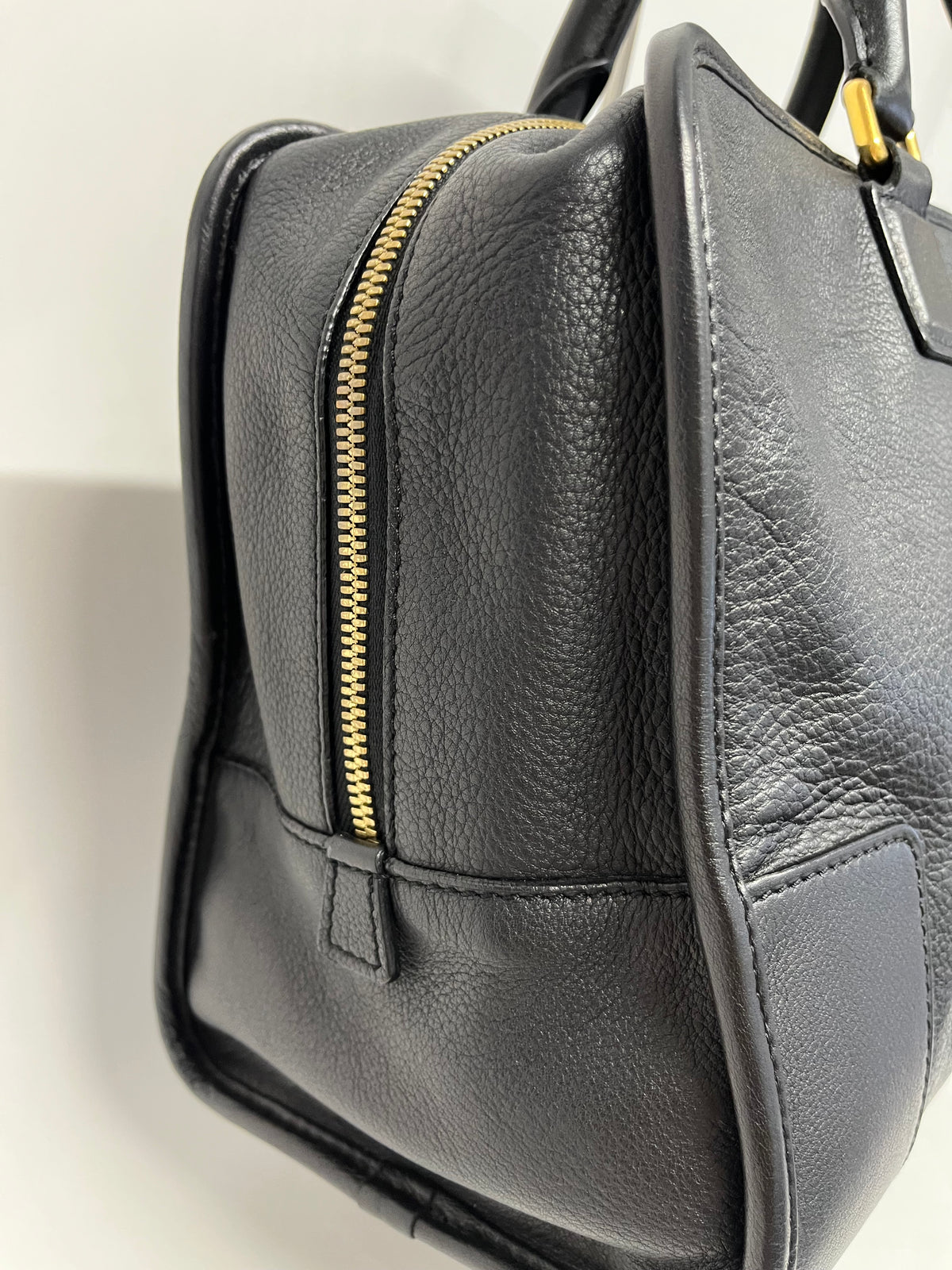 Loewe Amazona Negra Herrajes Dorados