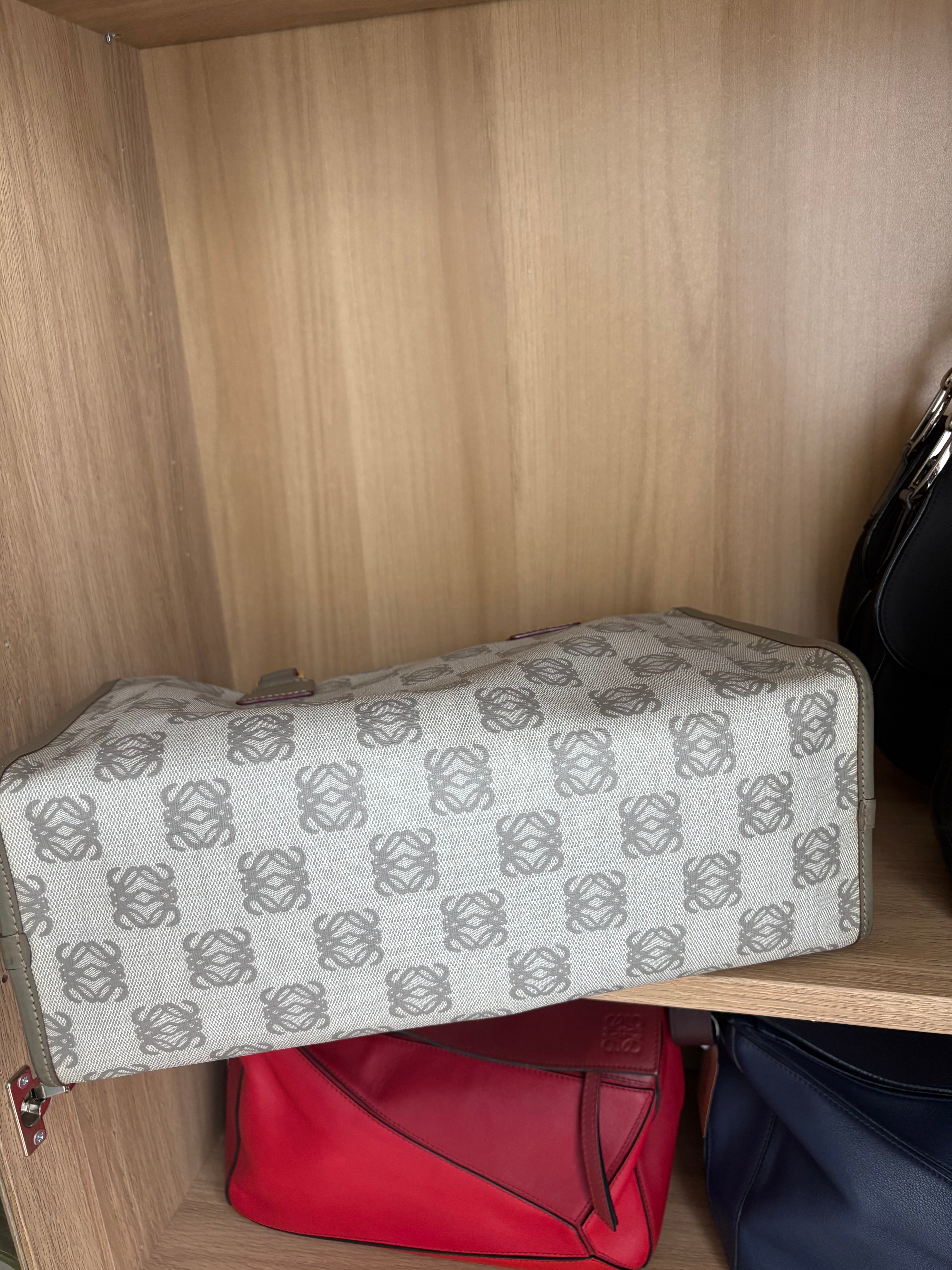 Loewe Amazona 35 en Verde Caqui – Vintage