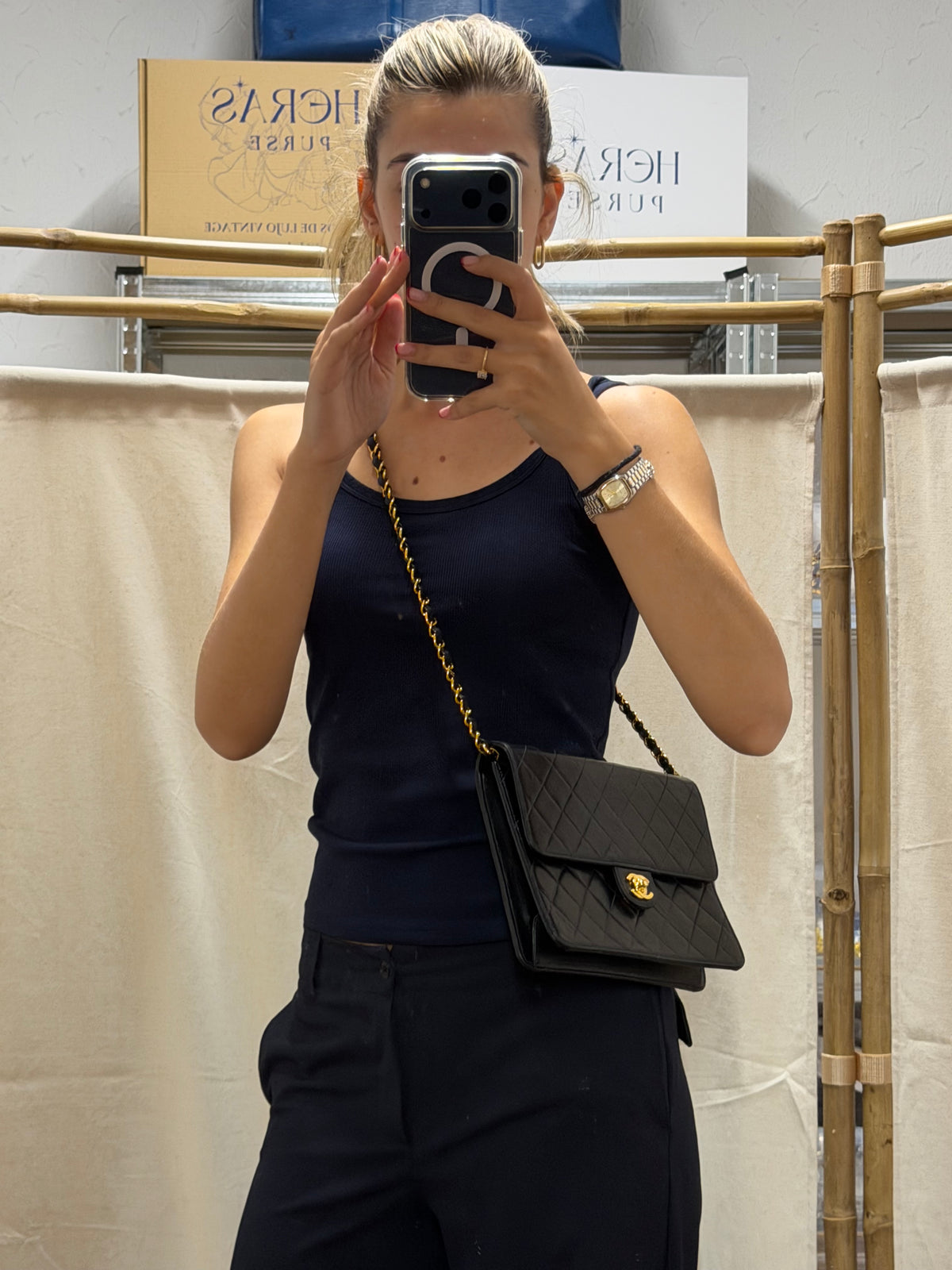 Chanel Single Flap Pequeño Piel de Cordero Negra · Cierre Clásico · Serie 7