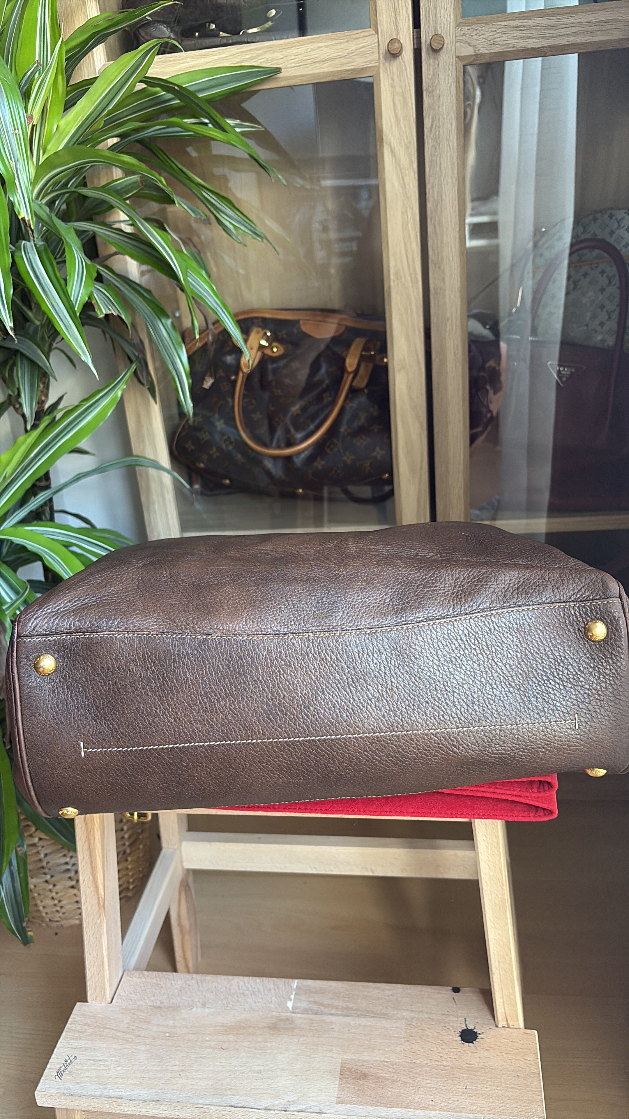 Prada Tote marrón en cuero con bandolera