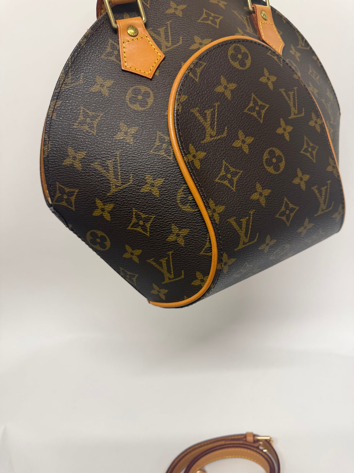 Louis Vuitton Ellipse PM Lona Monogram