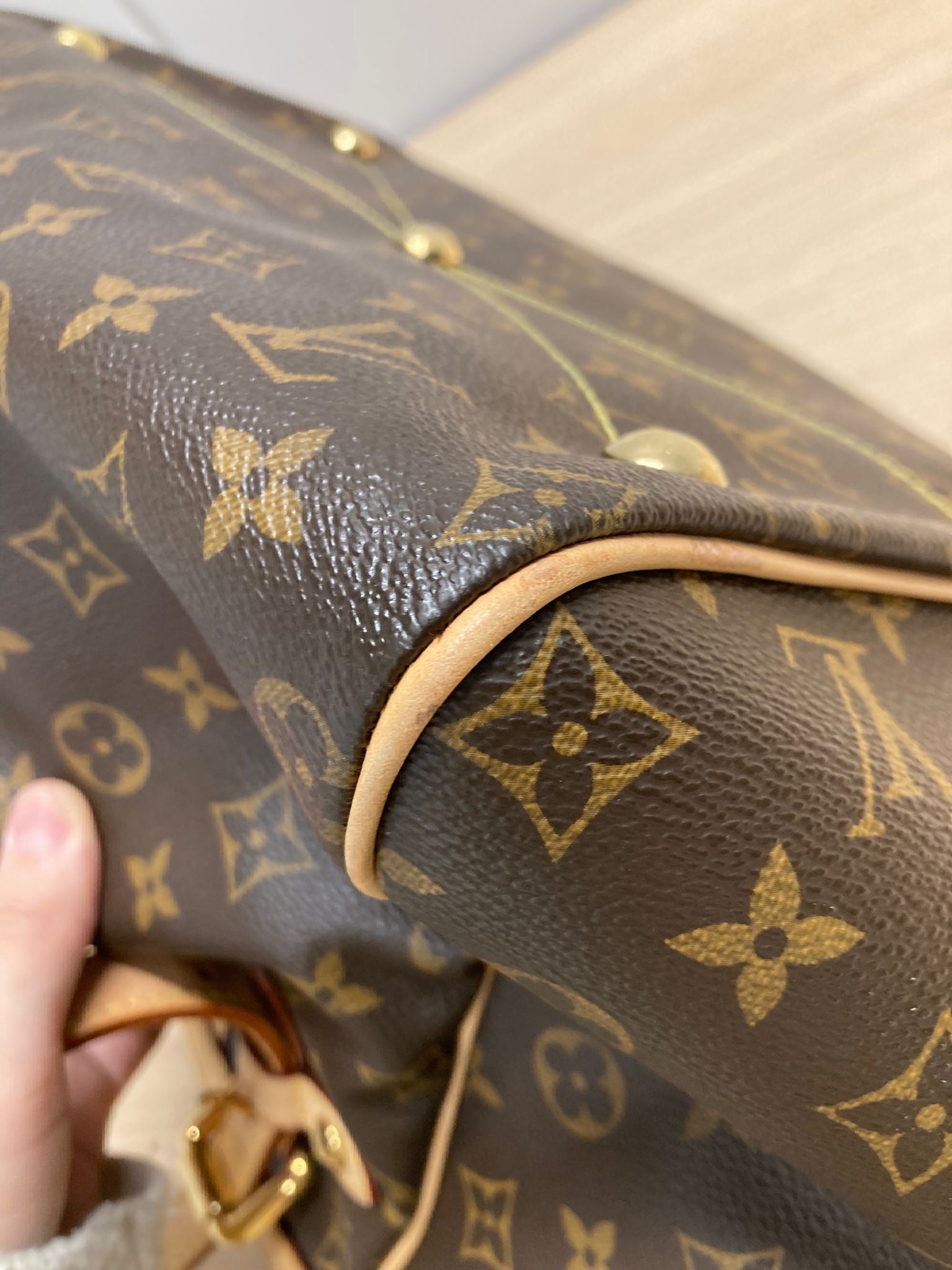 Louis Vuitton tivoli GM monogram