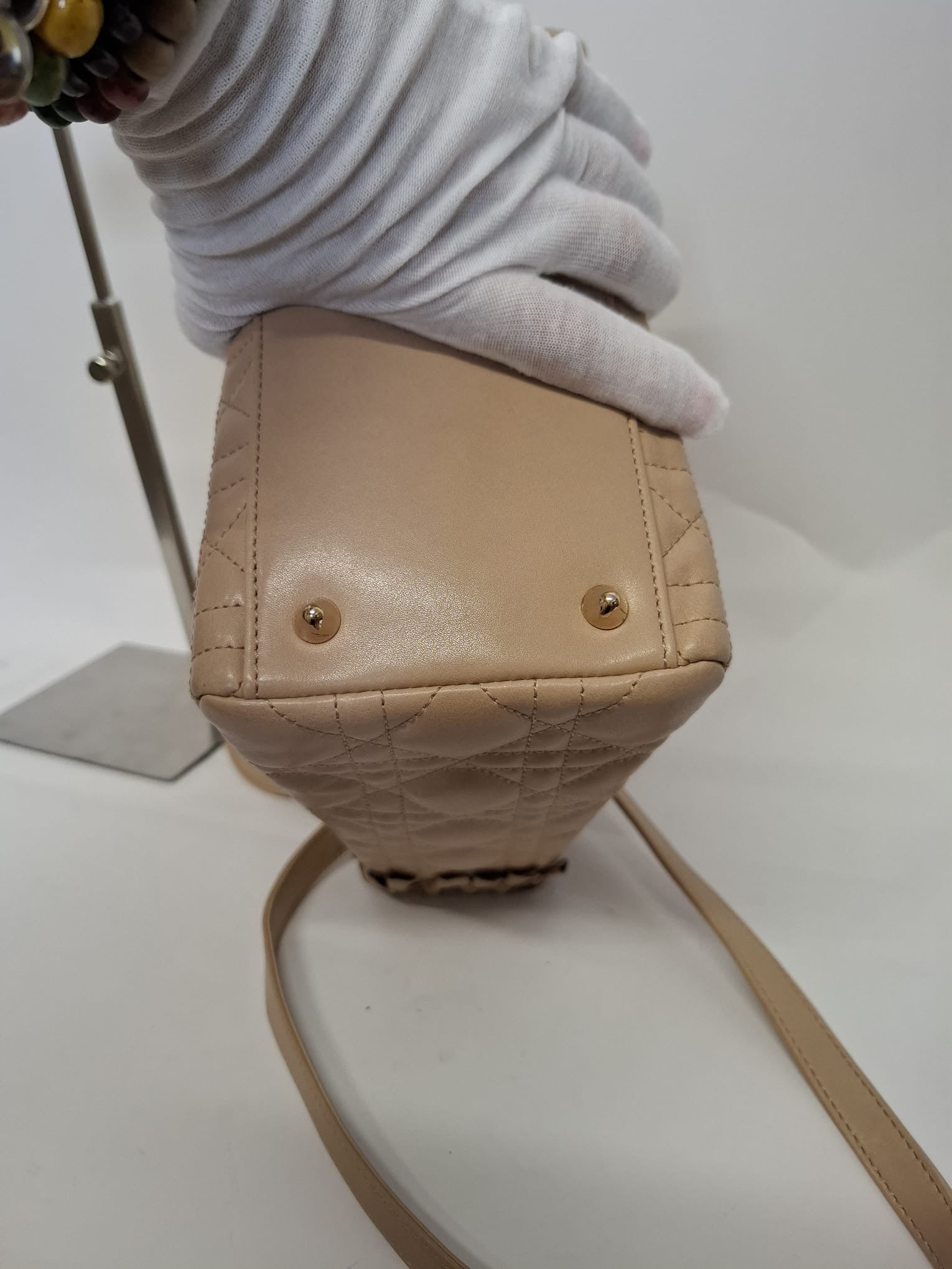 Christian Dior Lady Dior Medium Bow Piel Cordero beige camel