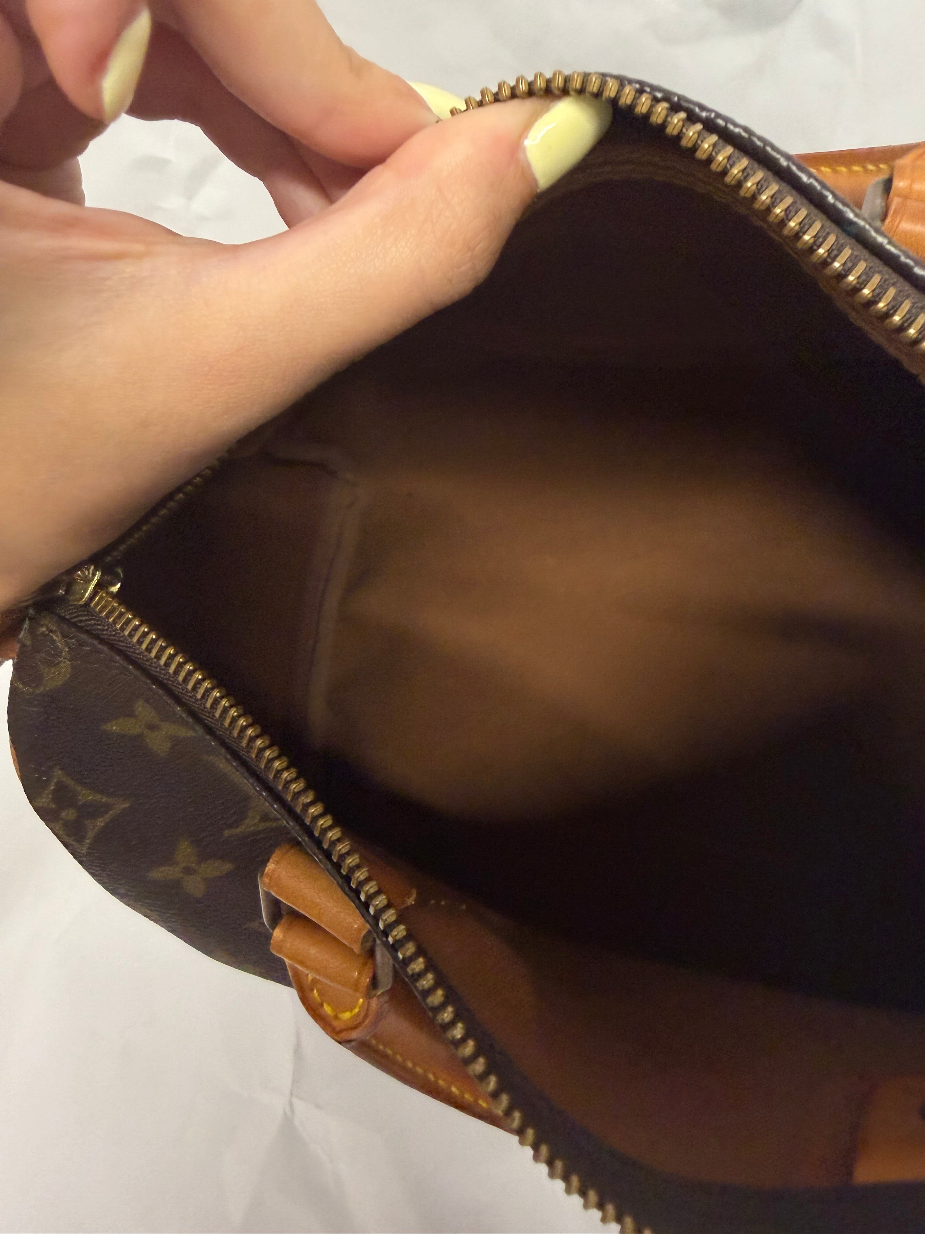 Louis Vuitton Speedy 25 Monogram MI1910