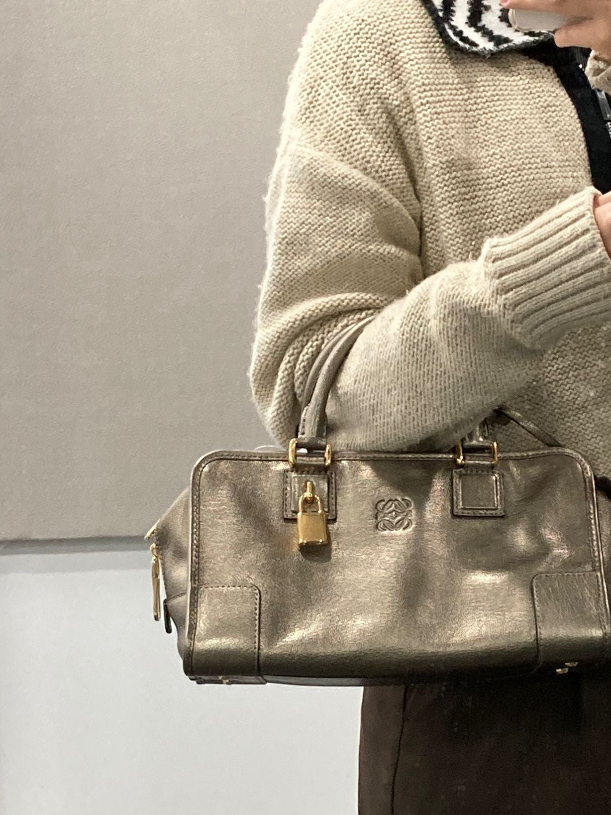 Loewe amazona 28 gris metalizado