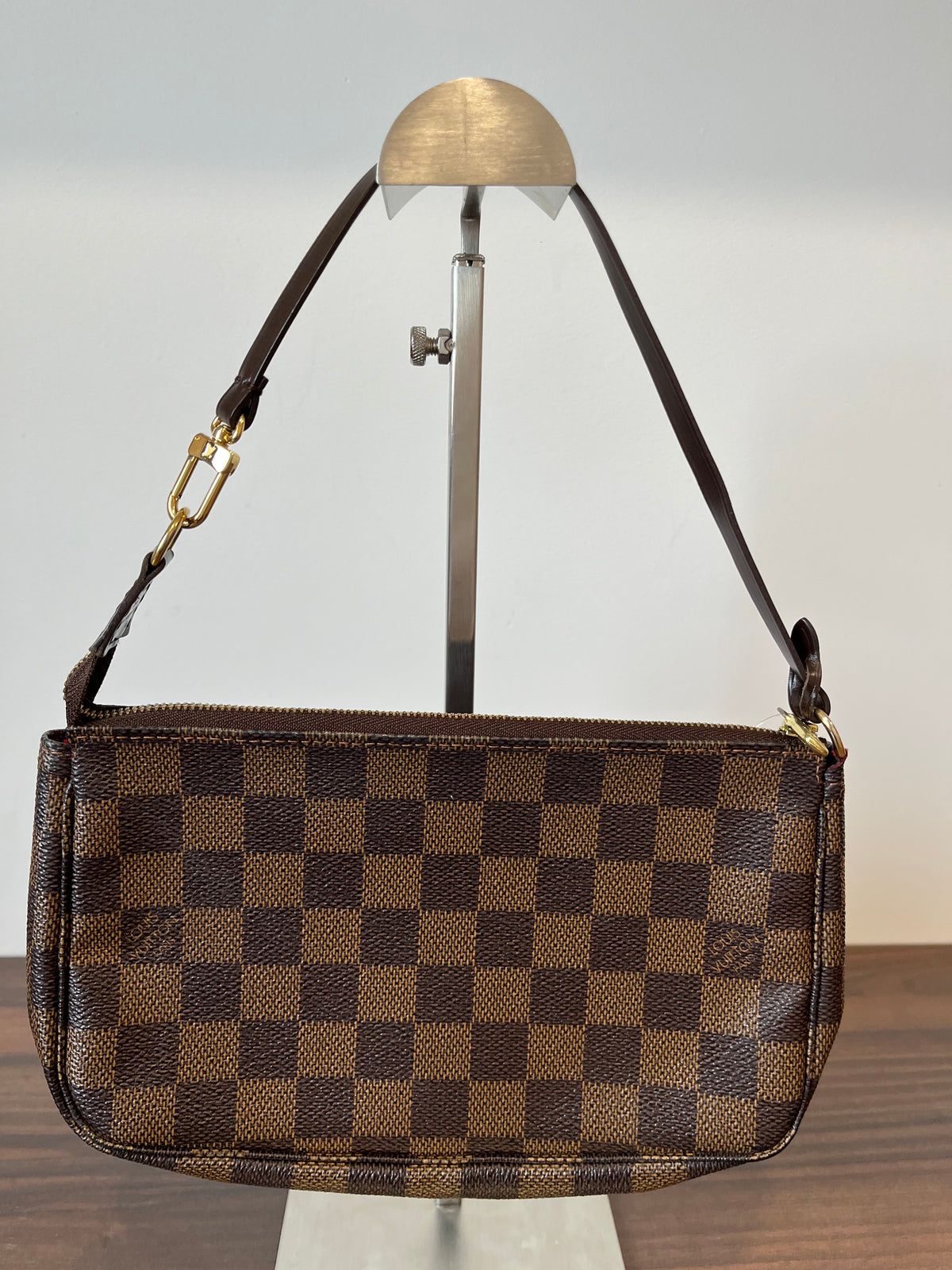 Louis Vuitton Pochette Accessoires Lona Damier Ébène