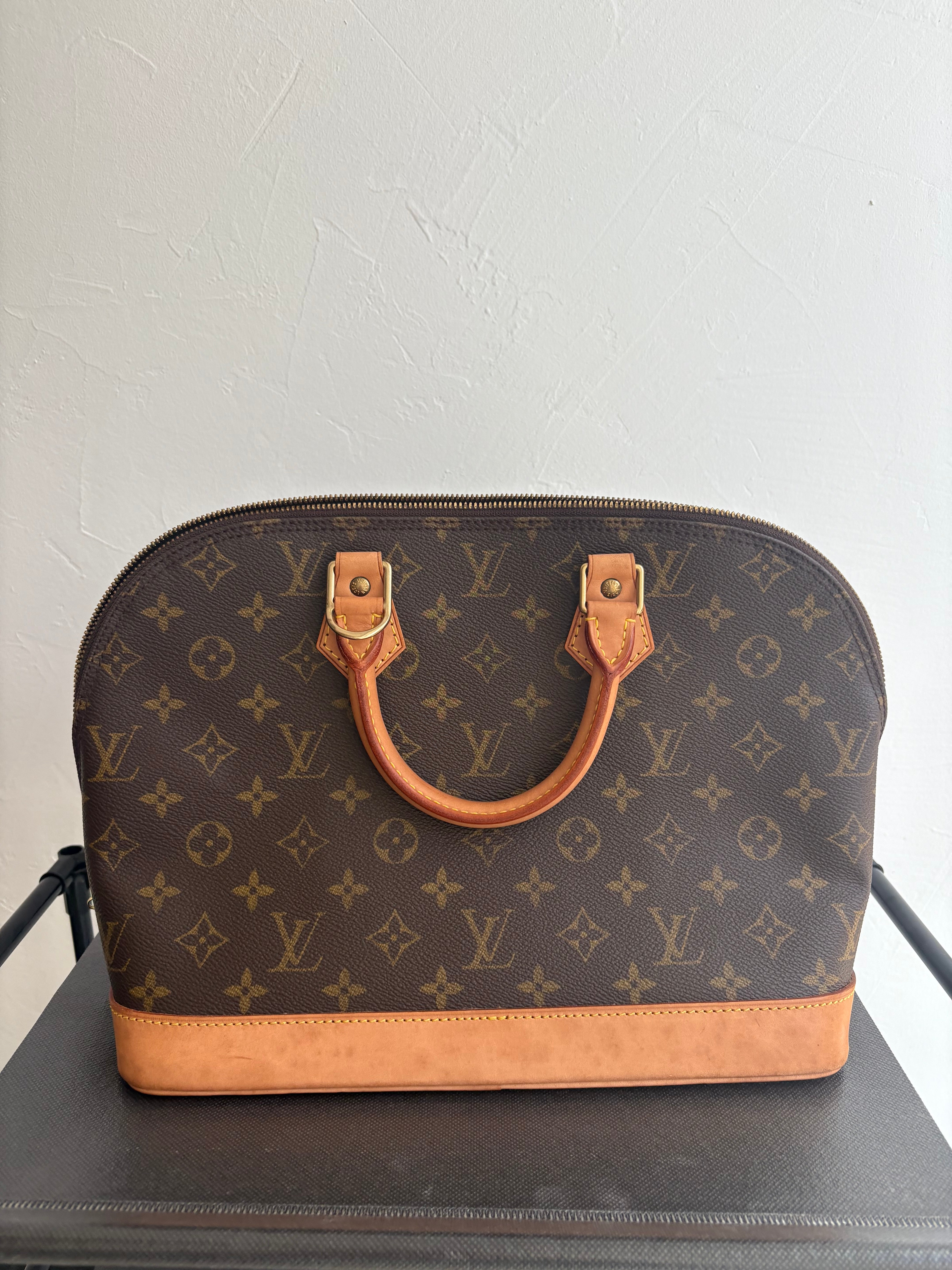 Louis Vuitton Alma MM