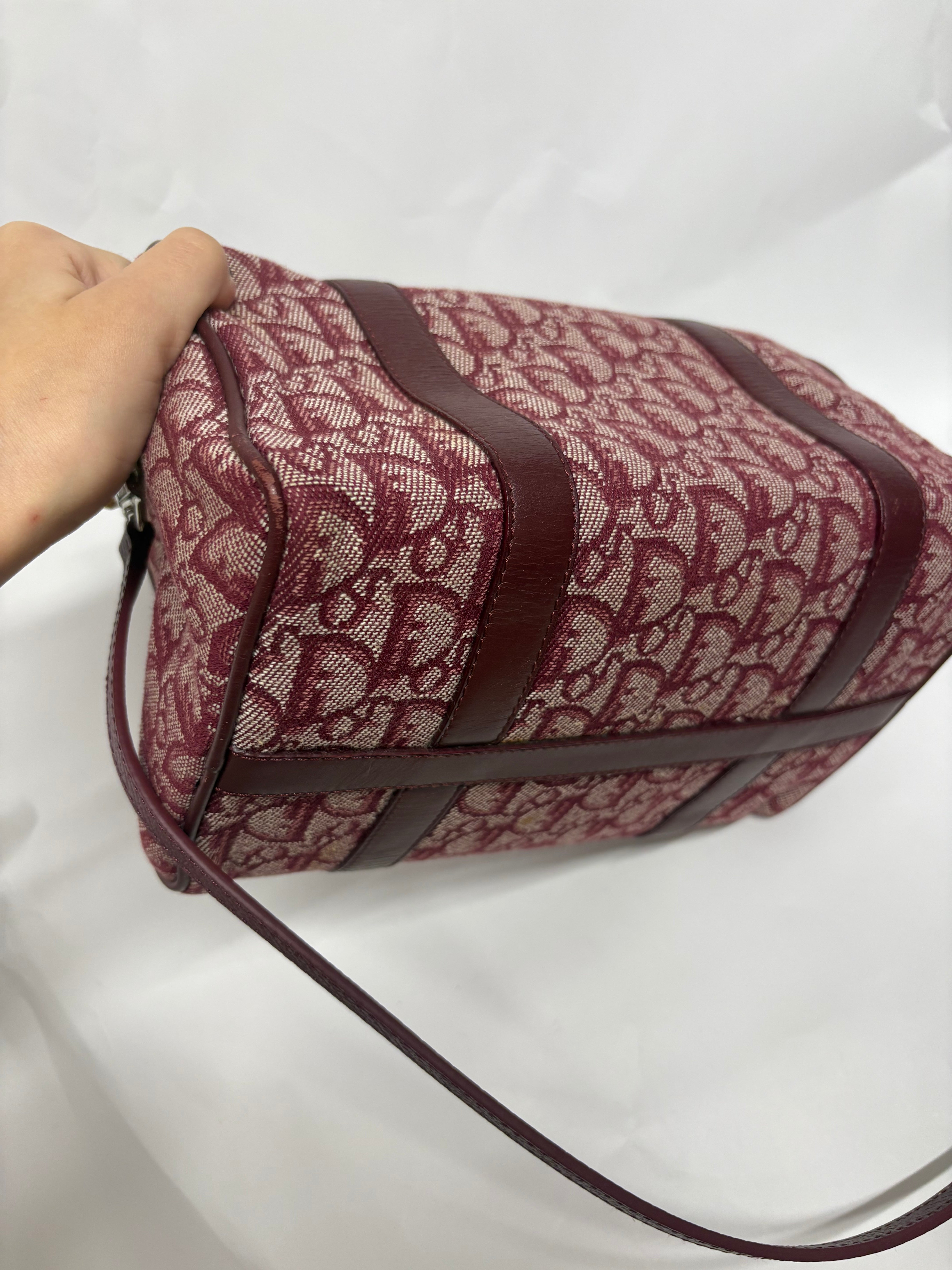 Christian Dior Boston Trotter Rojo Burdeos – Con Bandolera