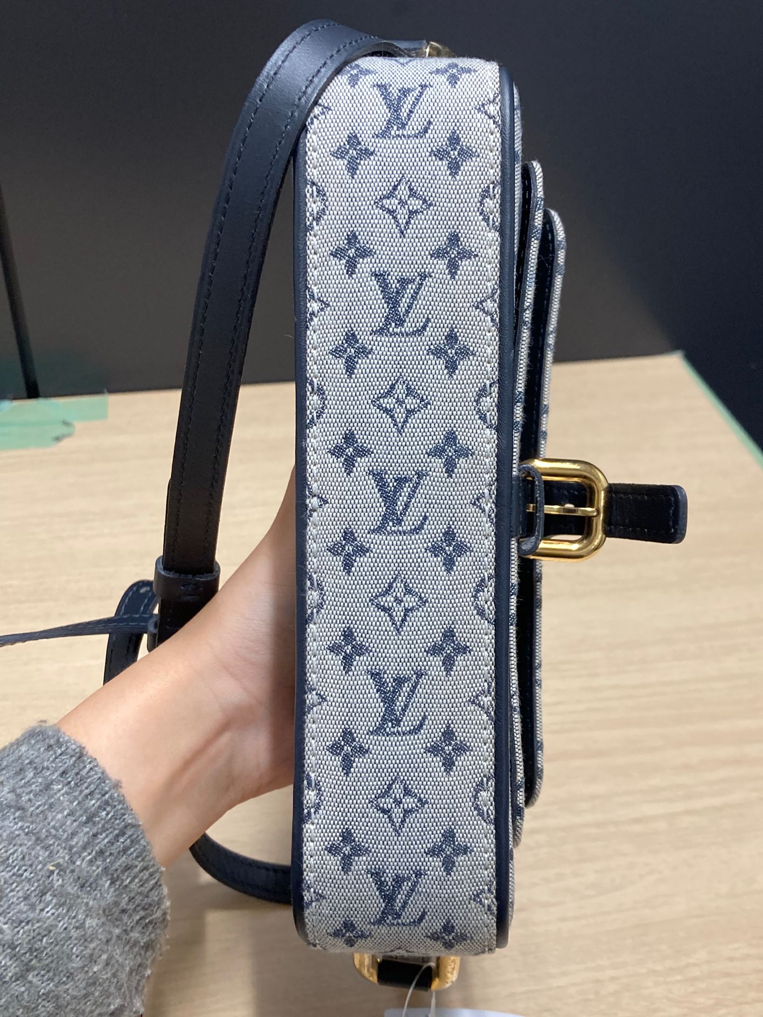 Louis Vuitton Trocadero MM bandolera azul