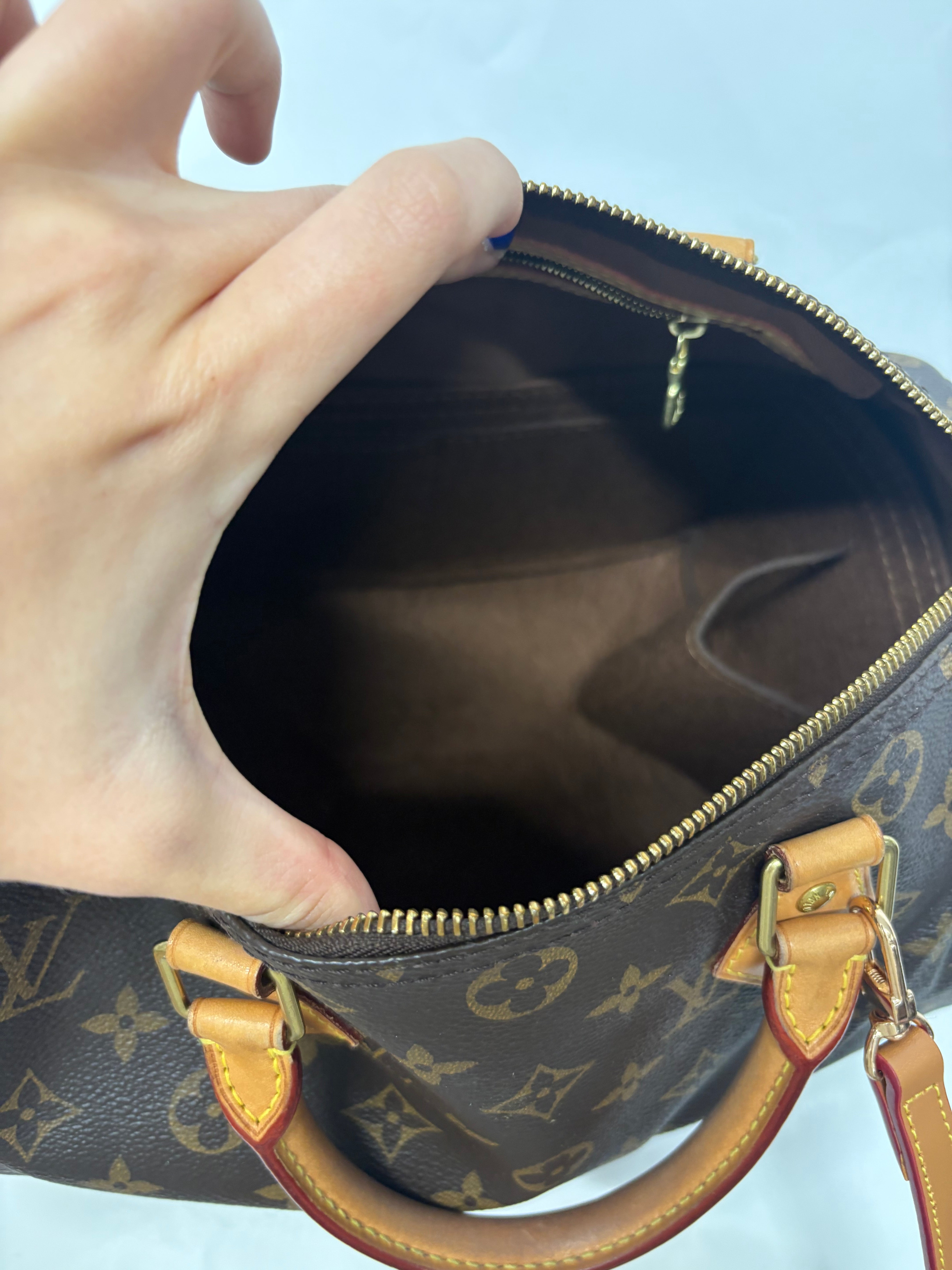 Louis Vuitton speedy 30 grabado CMP con bandolera extra