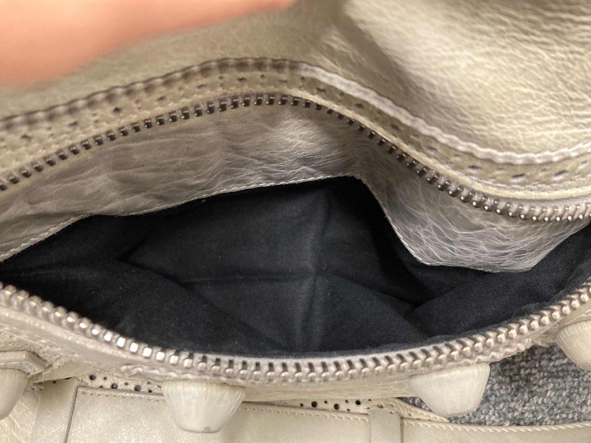 Balenciaga Giant City “Covered” Brogue Gris - crema