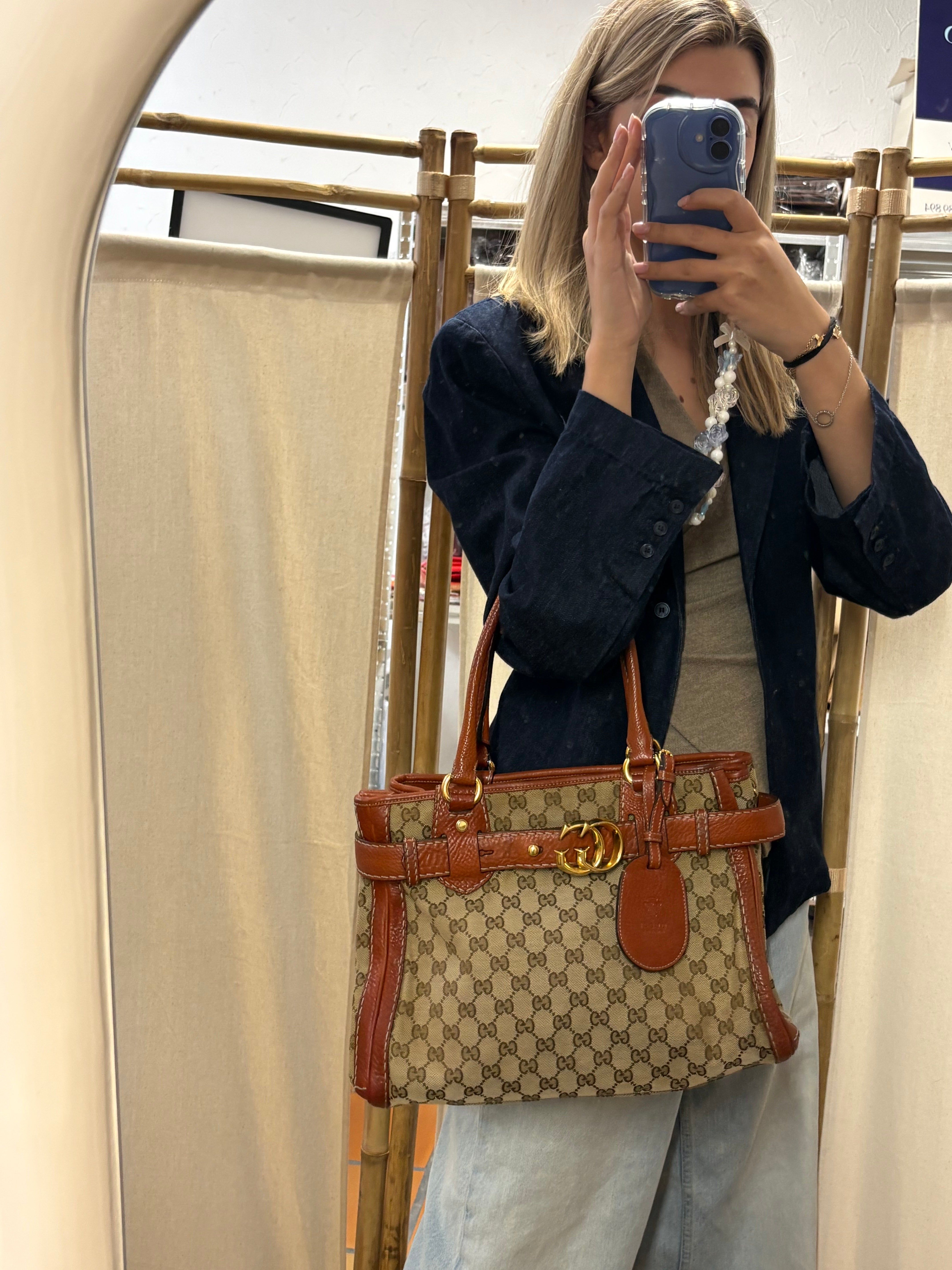 Gucci GG Marmont Tote Small en lona GG Supreme y piel marrón