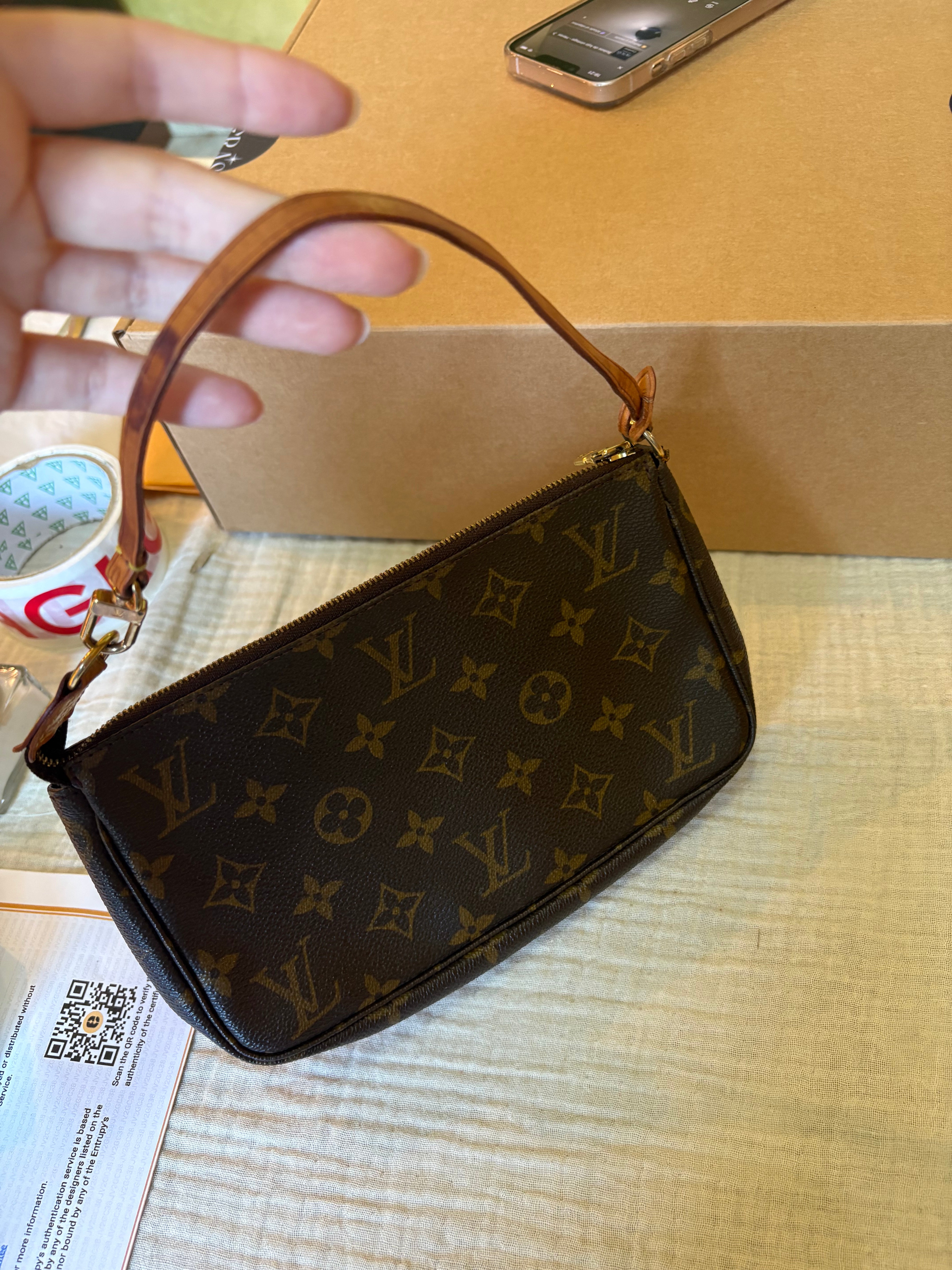 Louis Vuitton Pochette vintage