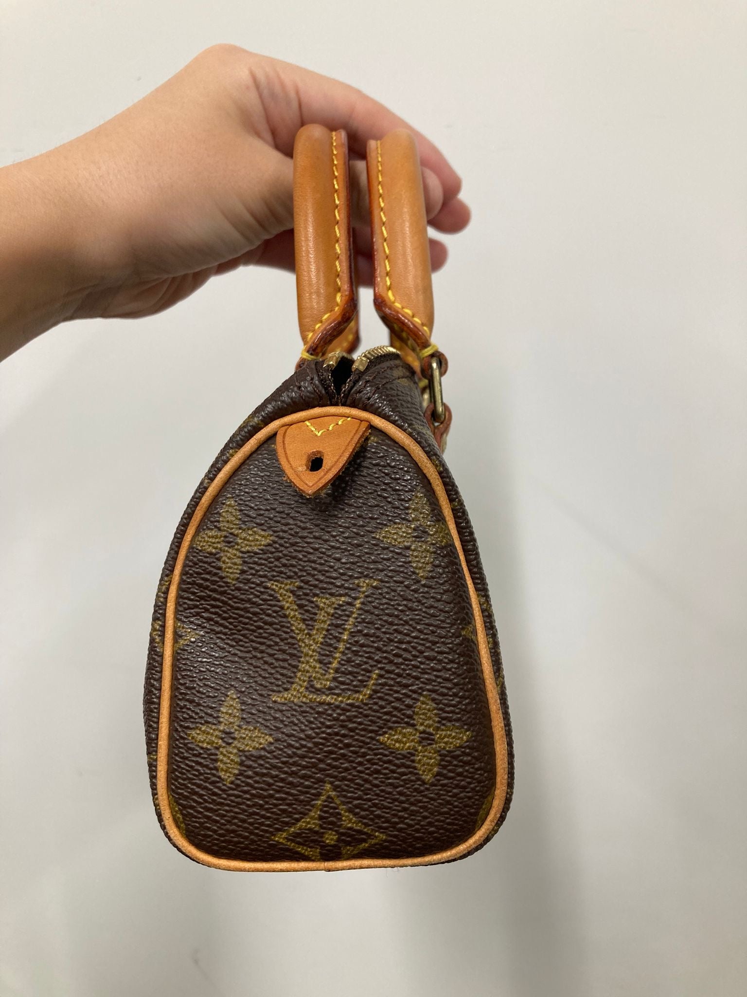 Louis Vuitton mini speedy canvas monogram