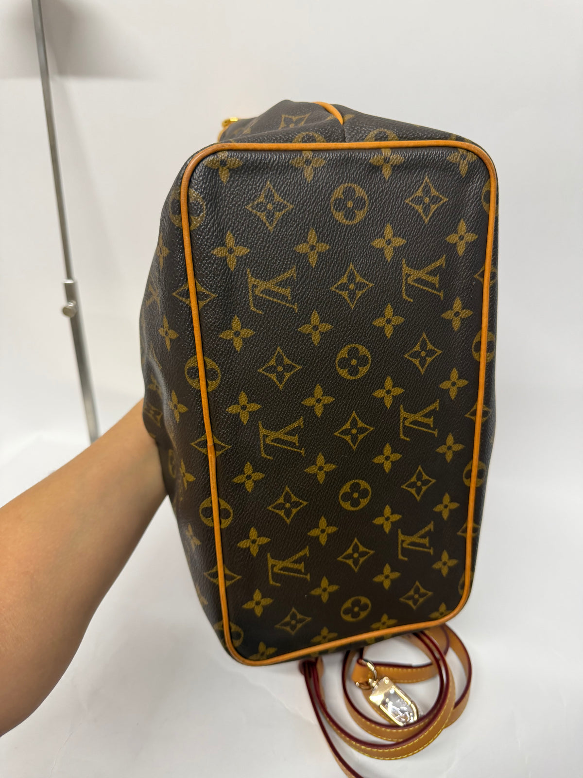 Louis Vuitton Palermo PM Monogram con Bandolera de Piel Heras Purse