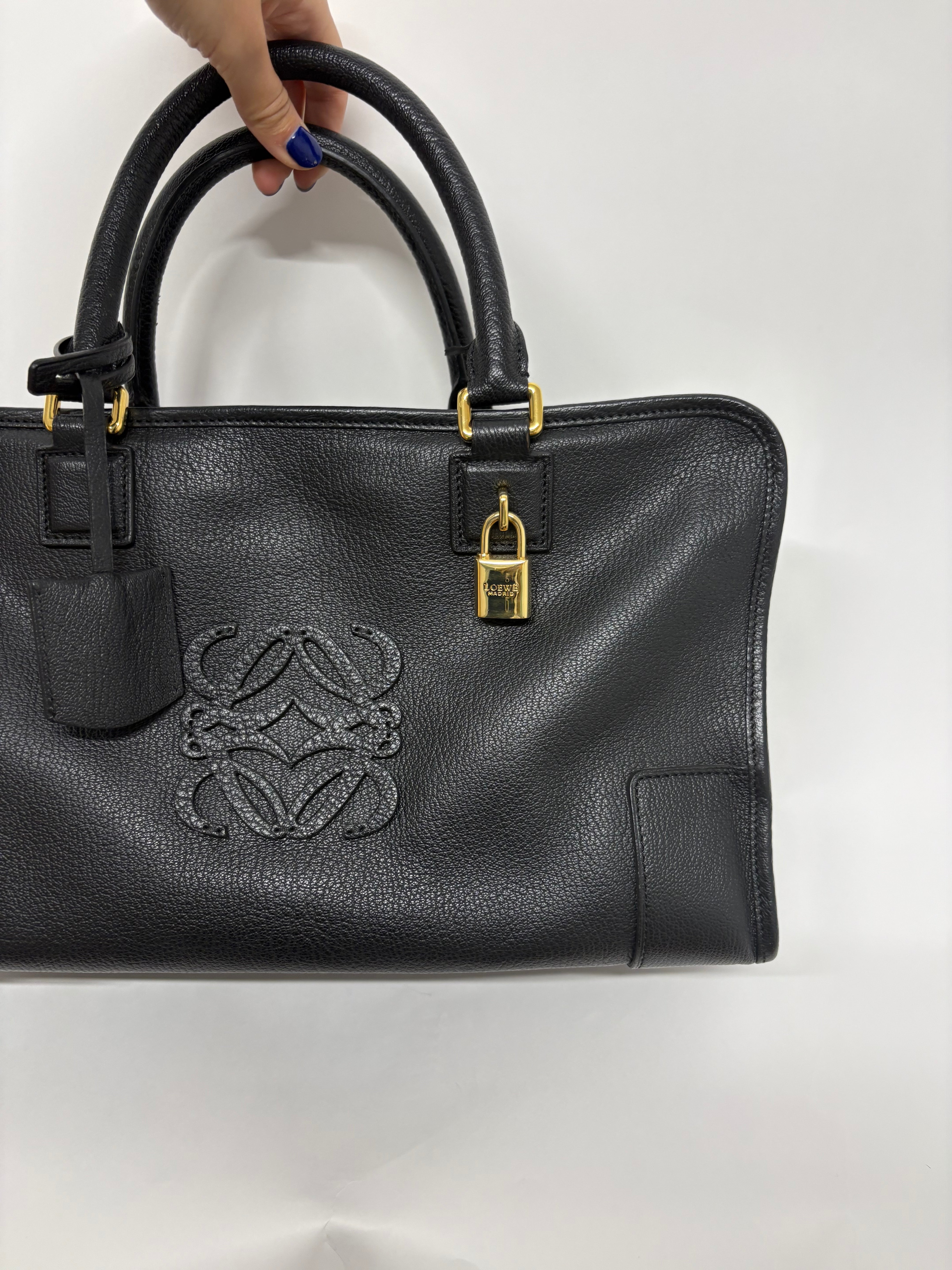 Loewe amazona negro 35