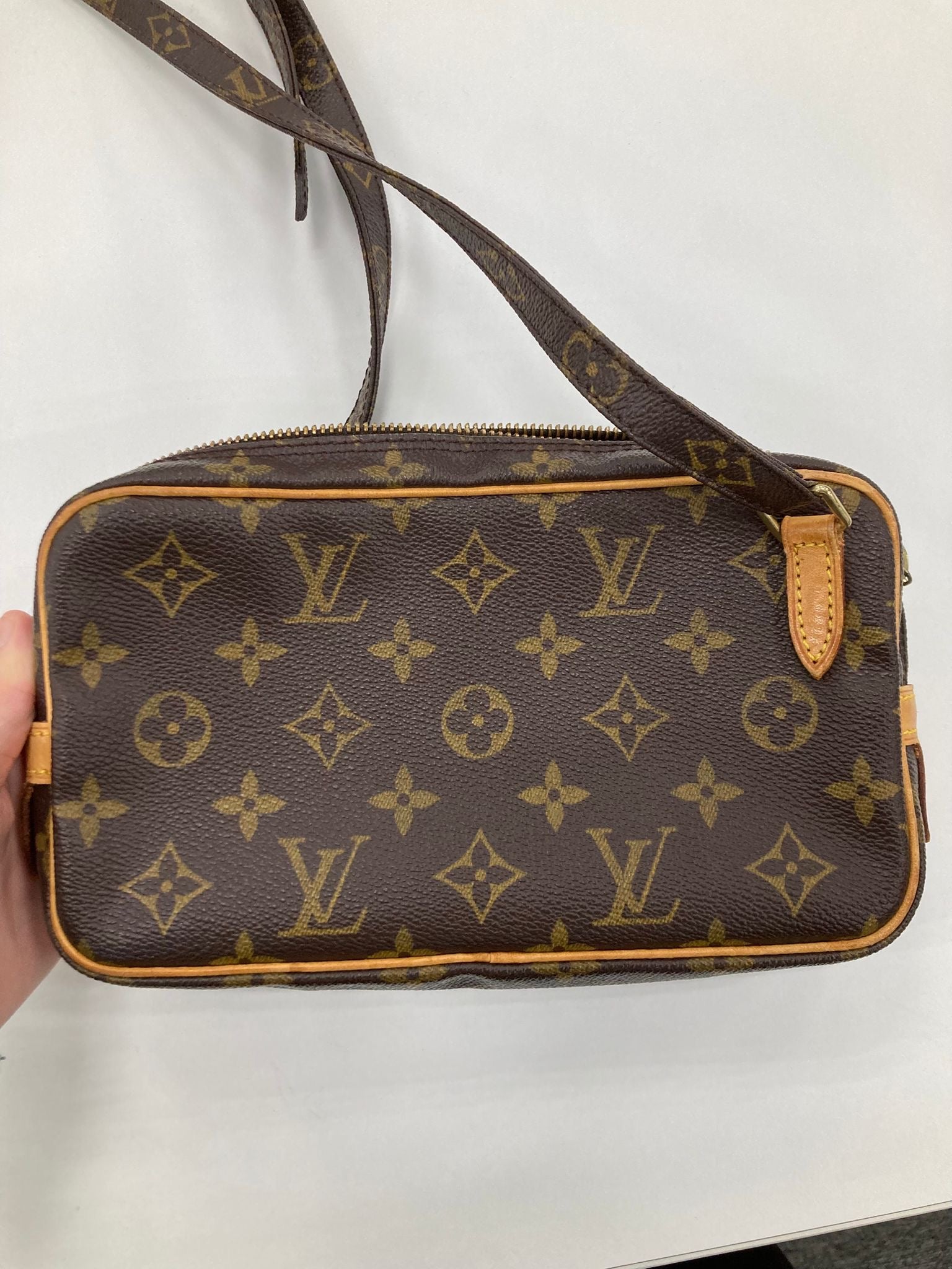 Louis Vuitton Pochette Marly bandolera Monogram