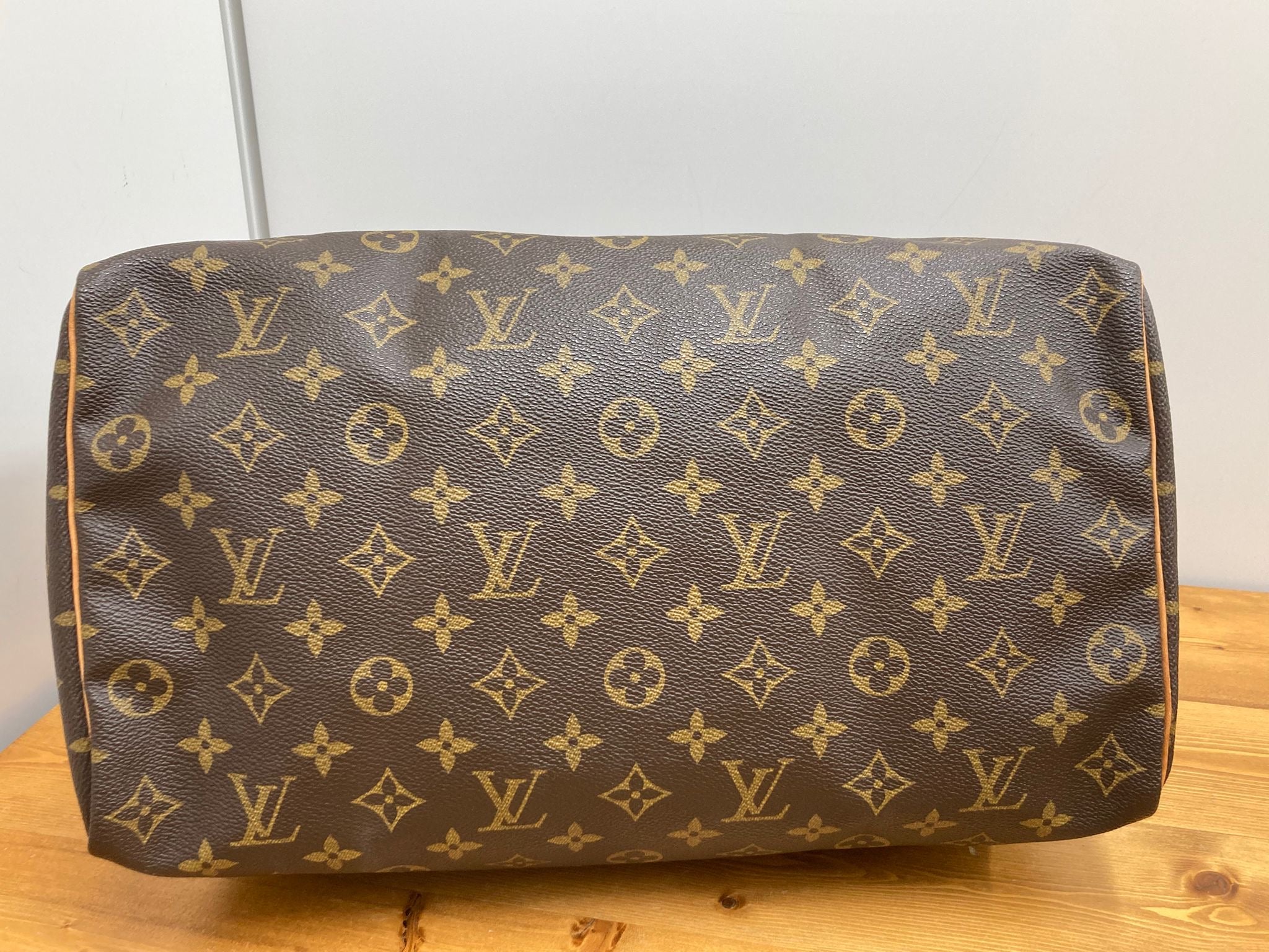 Louis Vuitton Speedy 35 monogram canvas