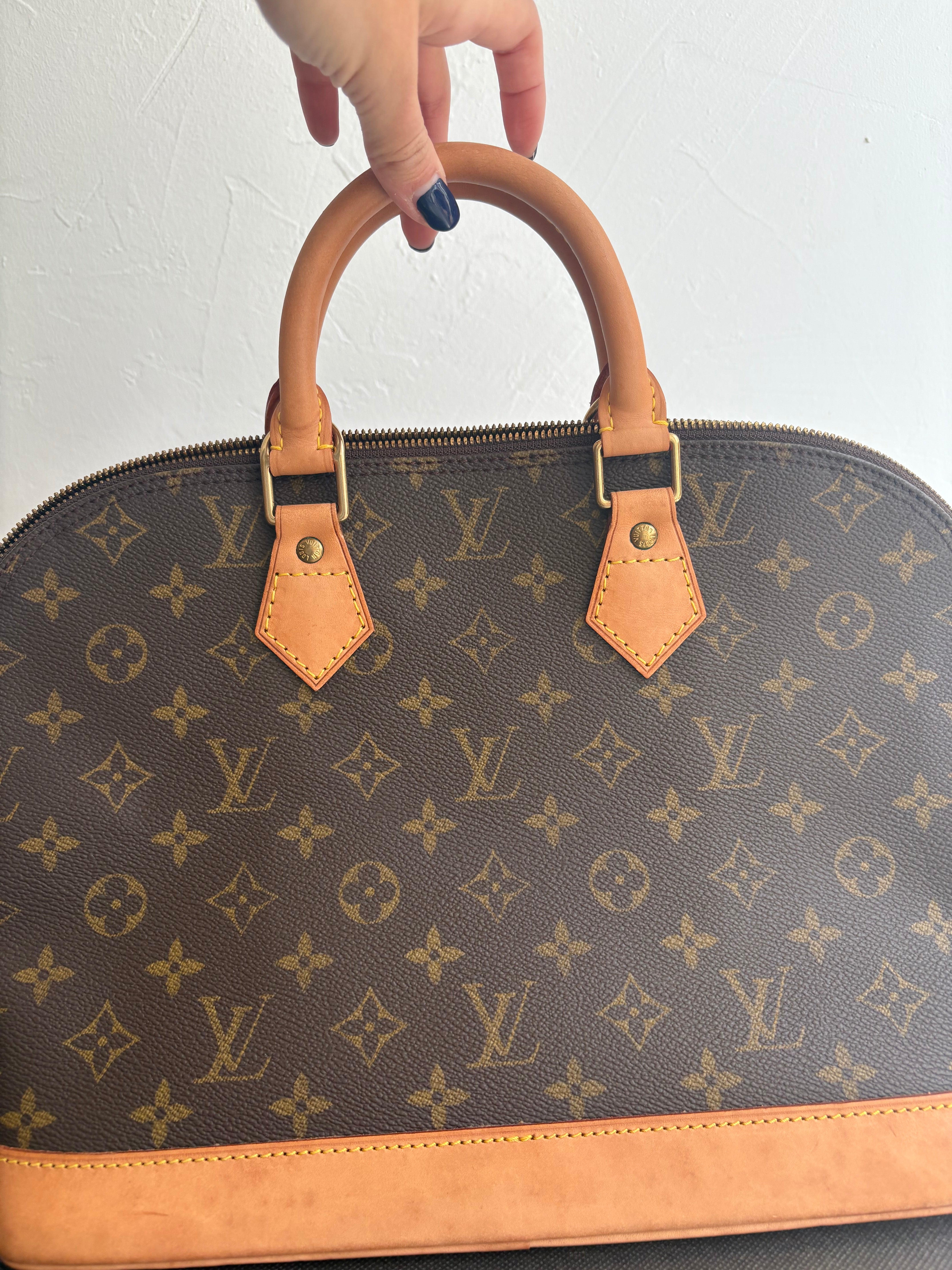 Louis Vuitton Alma MM